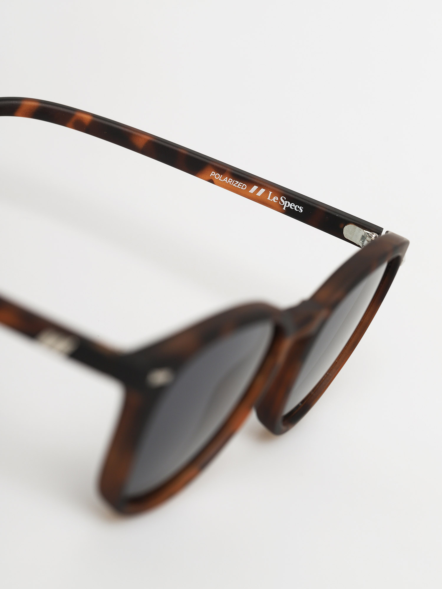 Okulary przeciwsłoneczne Le Specs Bandwagon (matte tort)