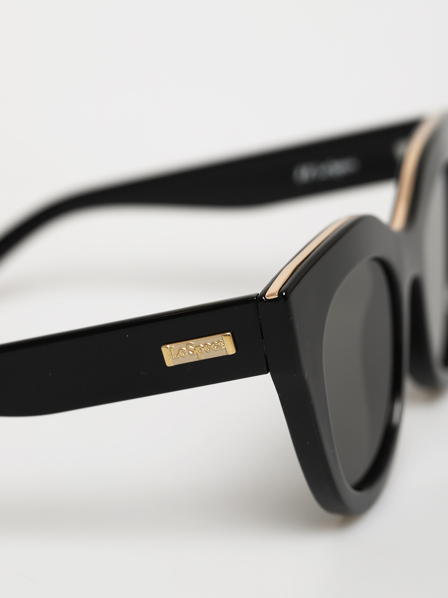 Okulary przeciwsłoneczne Le Specs Air Heart (black/gold)