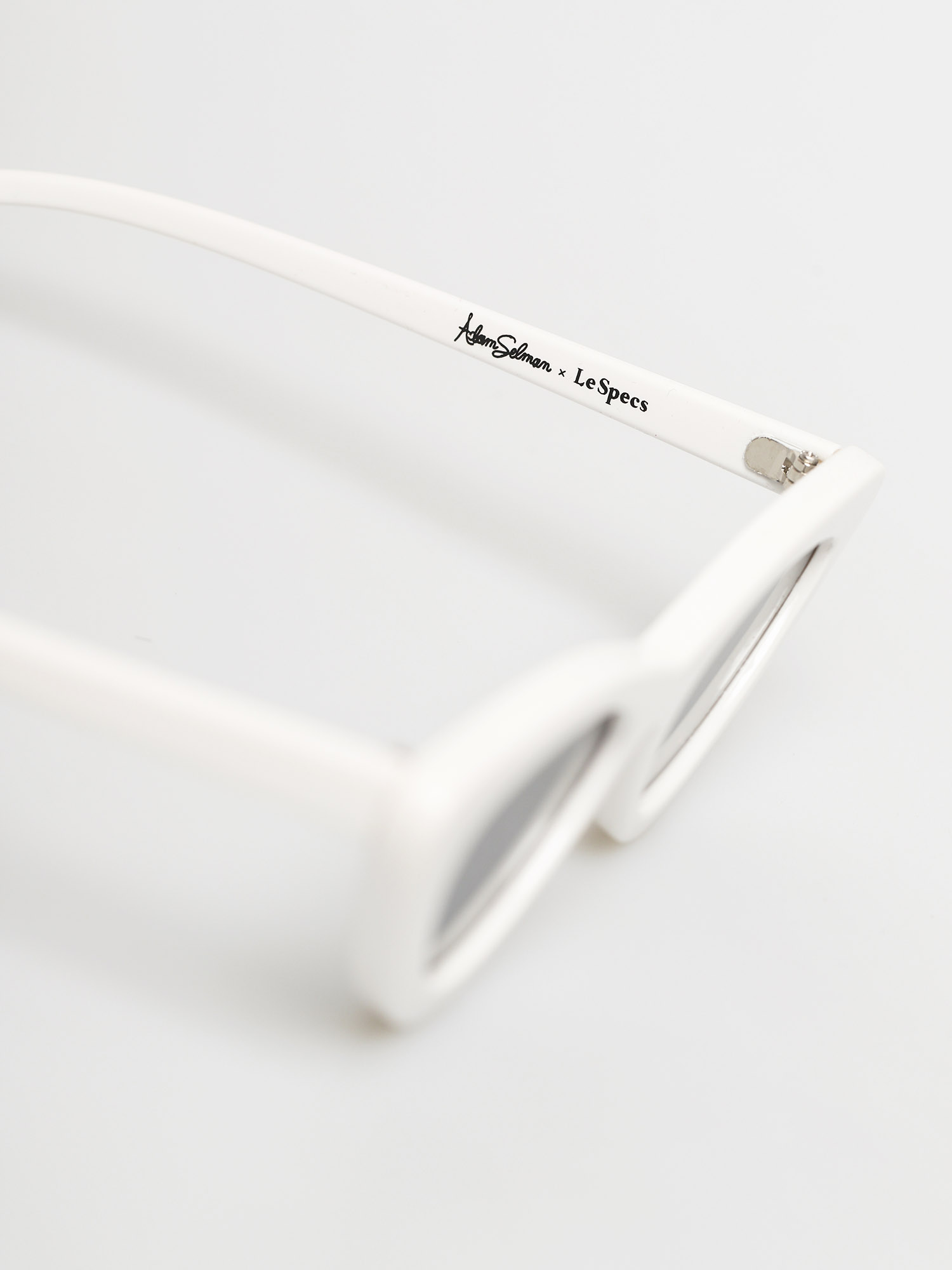 Okulary przeciwsłoneczne Le Specs X Adam Selman The Last Lolita (white)