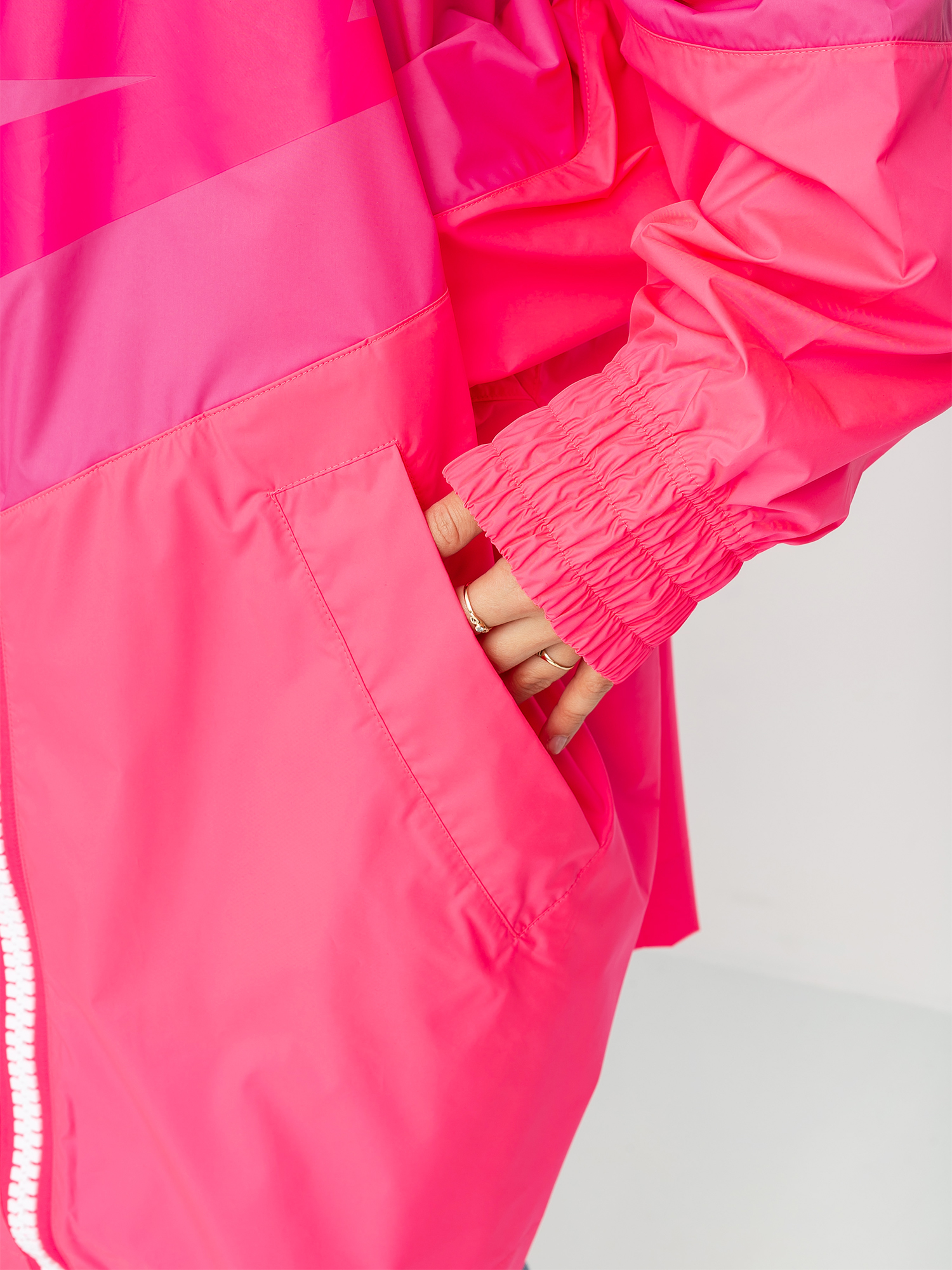 Kurtka Nike Nnssp Wr Fz Jkt Oversi Wmn (pinksicle/hyper pink/white/hyper pink)