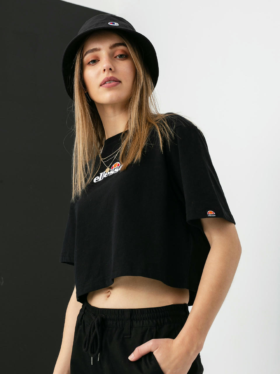 T-shirt Ellesse Fireball Wmn (black)