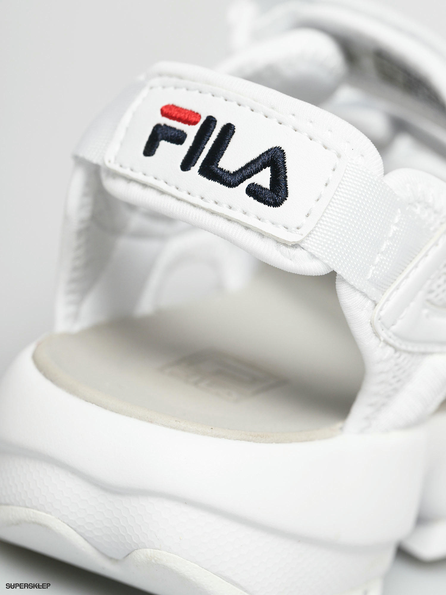 harga sandal fila disruptor