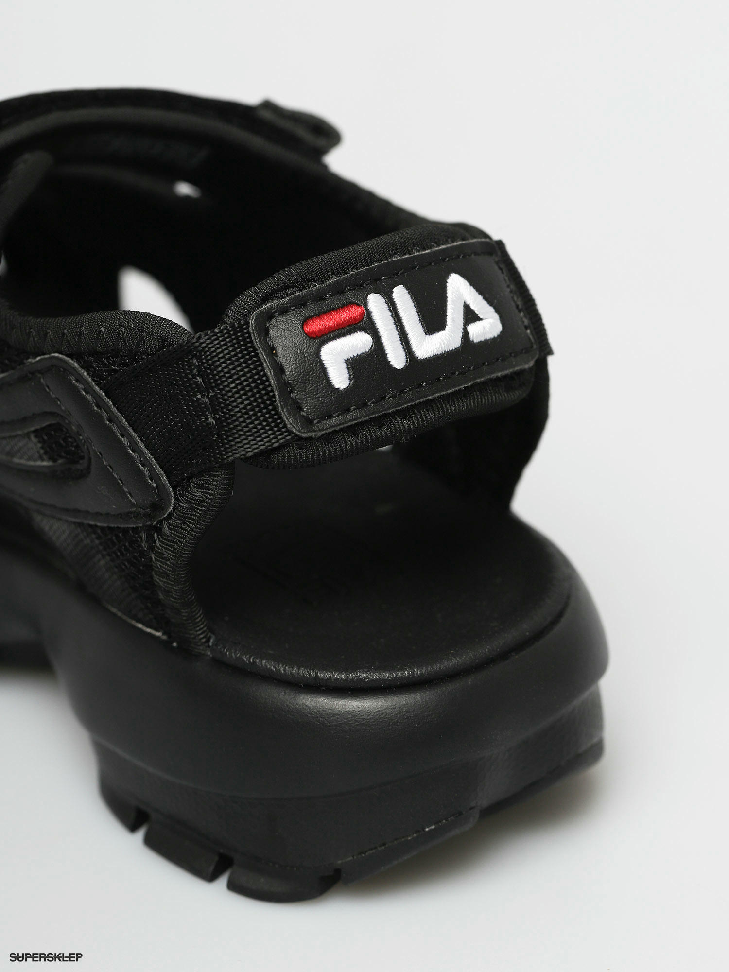 fila disruptor taping sandals