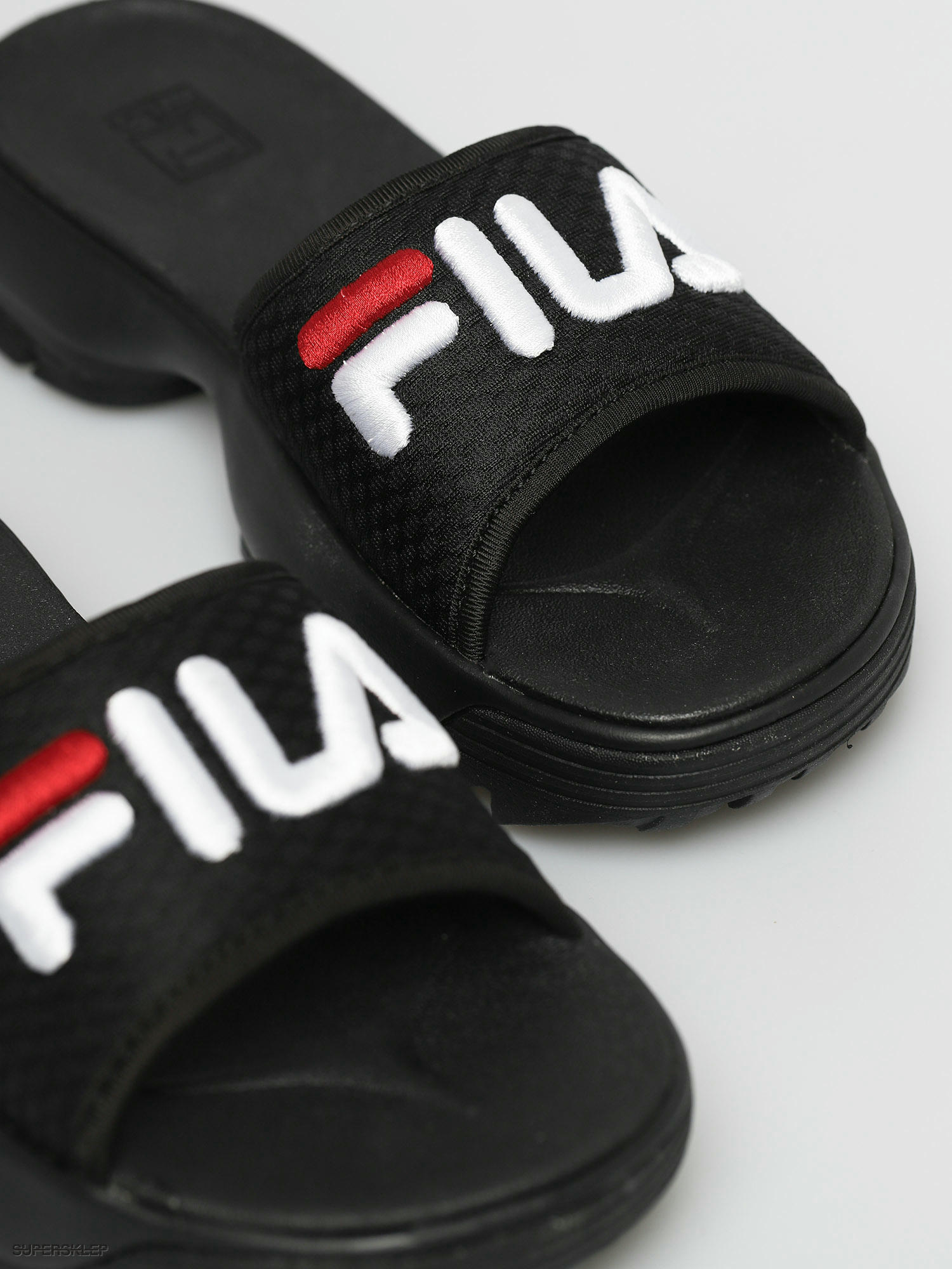 fila disruptor slides