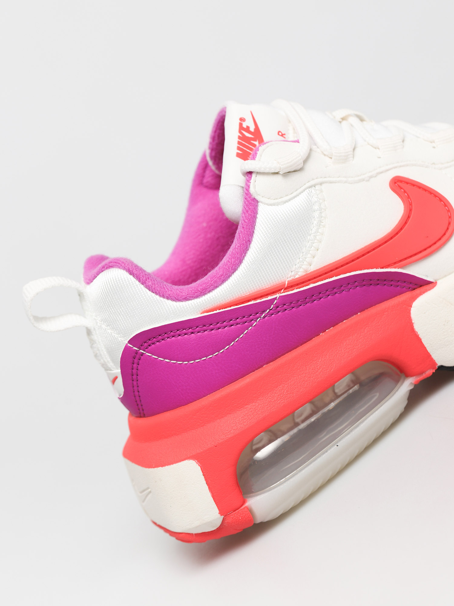 Buty Nike Air Max Verona Wmn (summit white/laser crimson sail magenta)
