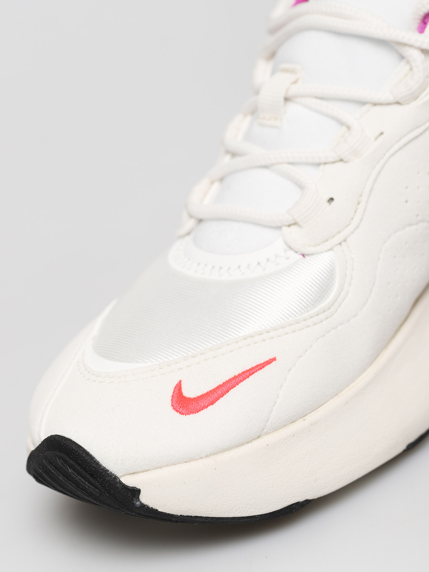 Buty Nike Air Max Verona Wmn (summit white/laser crimson sail magenta)