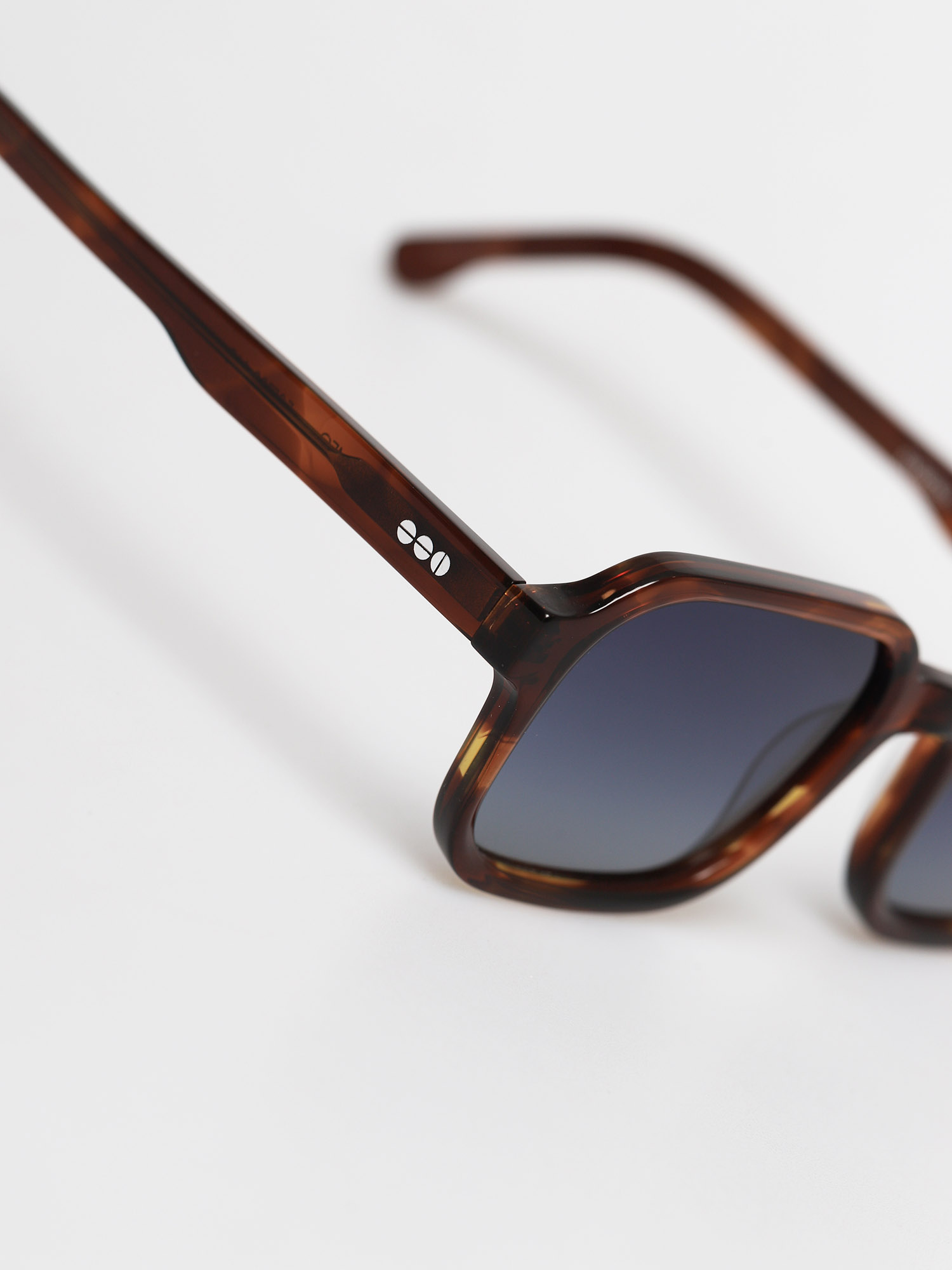 Okulary przeciwsłoneczne Komono Romeo (bourbon gradient)