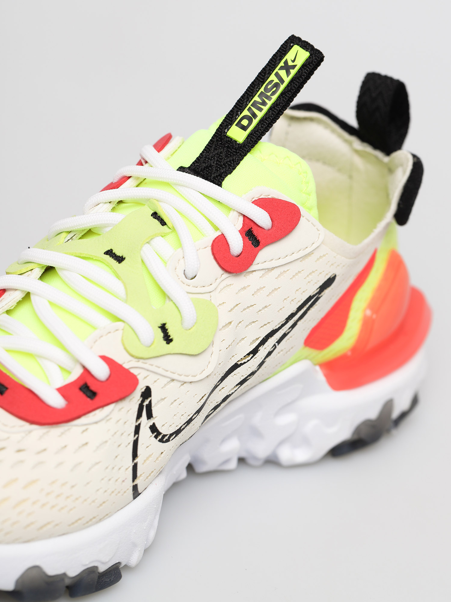 Buty Nike React Vision Wmn (pale ivory/black volt laser crimson)