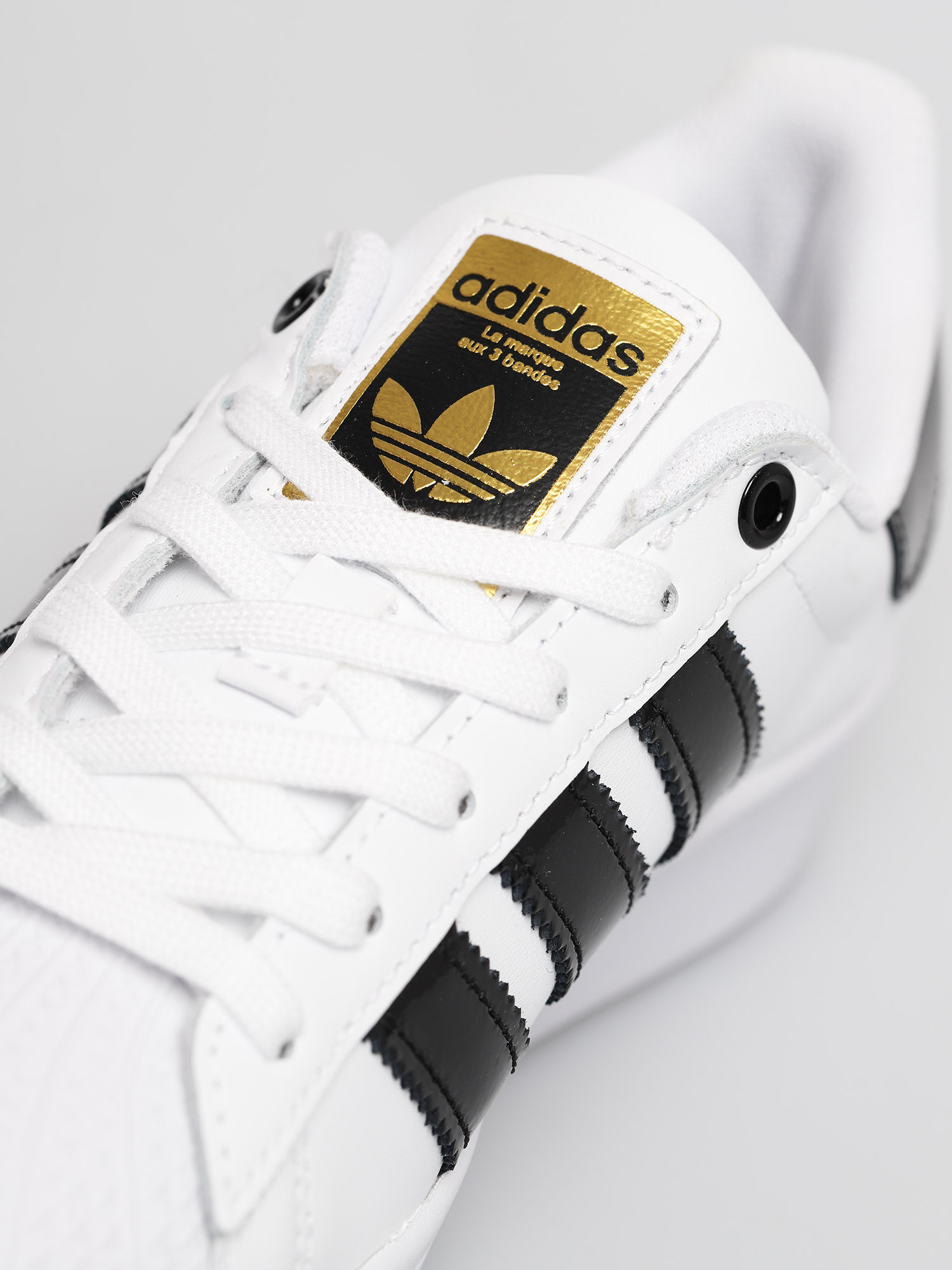 Buty adidas Originals Superstar Bold Wmn (ftwwht/cblack/goldmt)