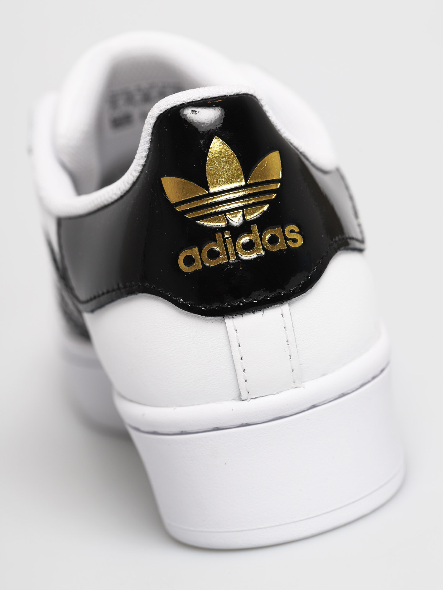 Buty adidas Originals Superstar Bold Wmn (ftwwht/cblack/goldmt)