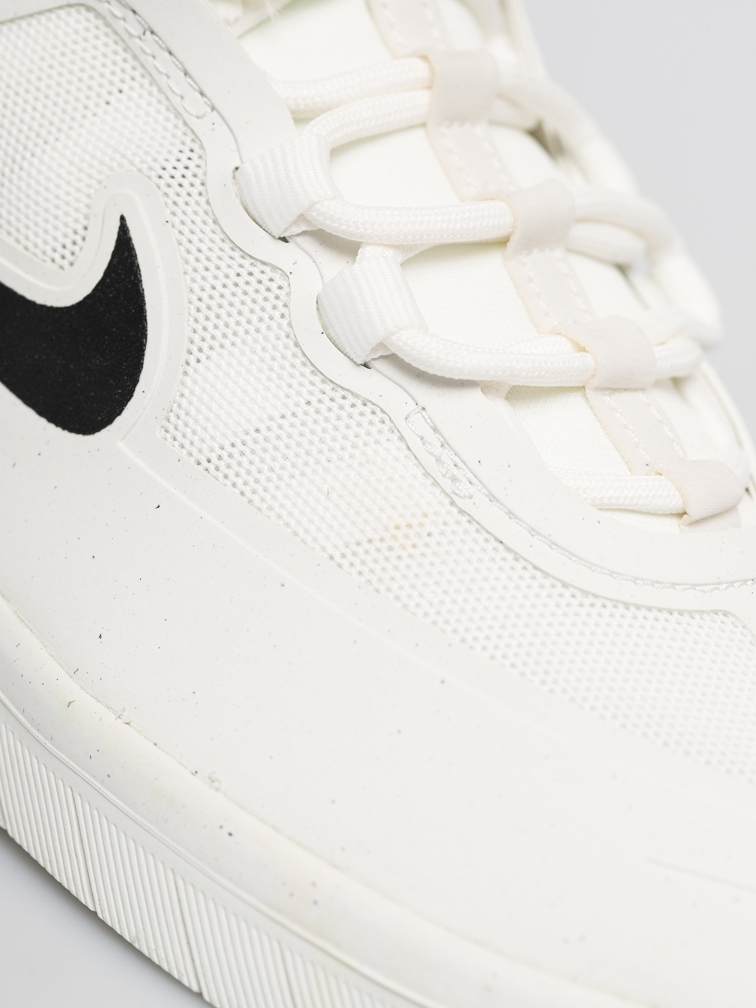 Buty Nike SB Nyjah Free 2 0 (summit white/black summit white)