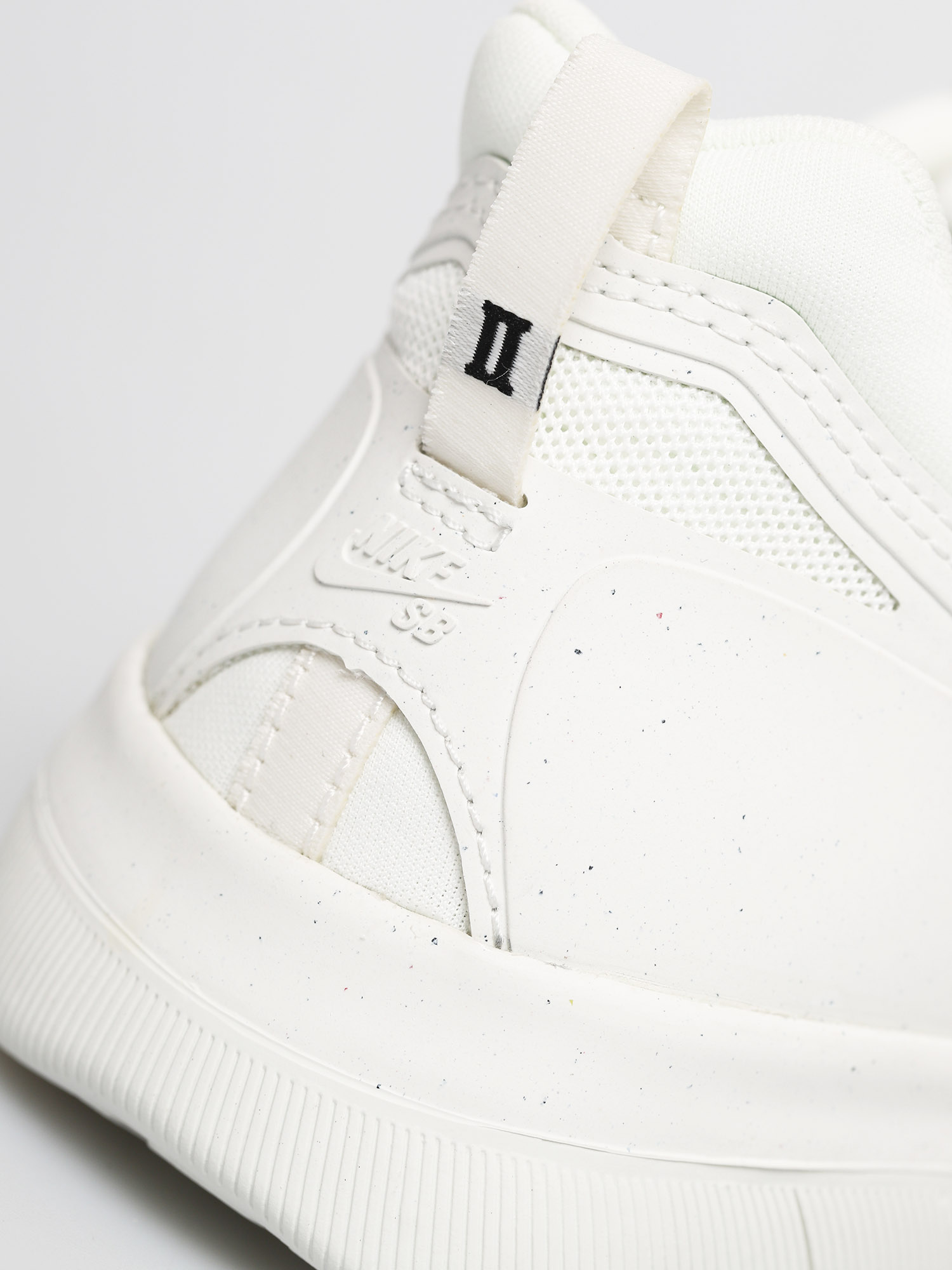 Buty Nike SB Nyjah Free 2 0 (summit white/black summit white)