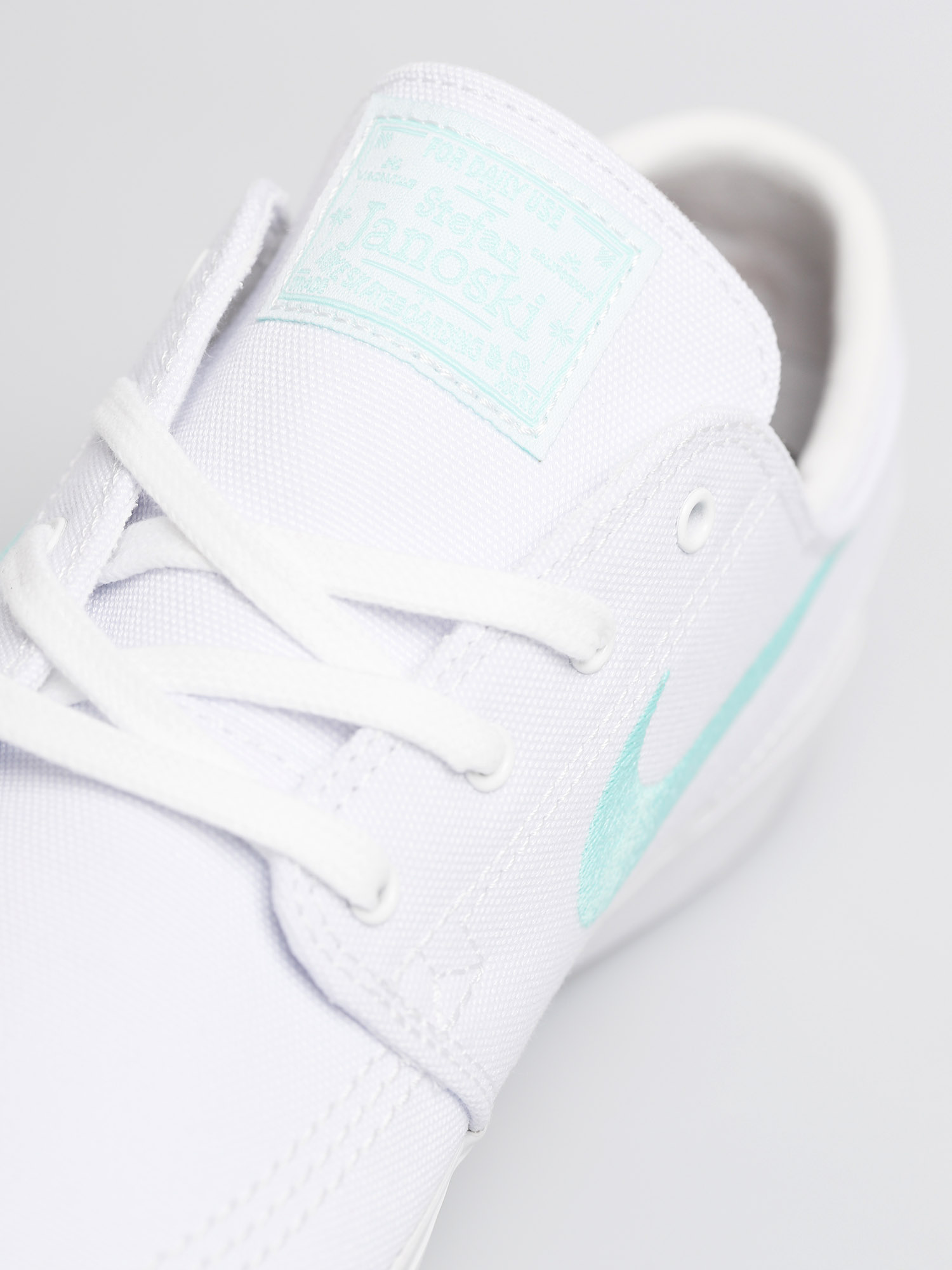 Buty Nike SB Zoom Janoski Canvas Rm (white/tropical twist white)