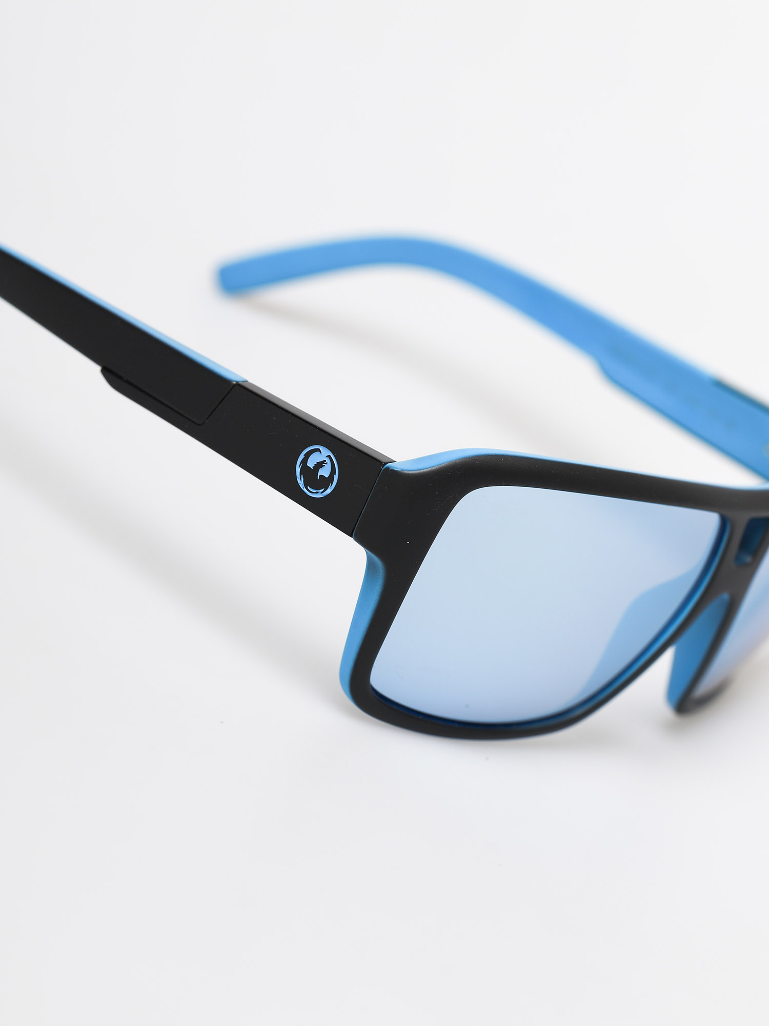 Okulary przeciwsłoneczne Dragon The Jam (matte black/ll sky blue ion)