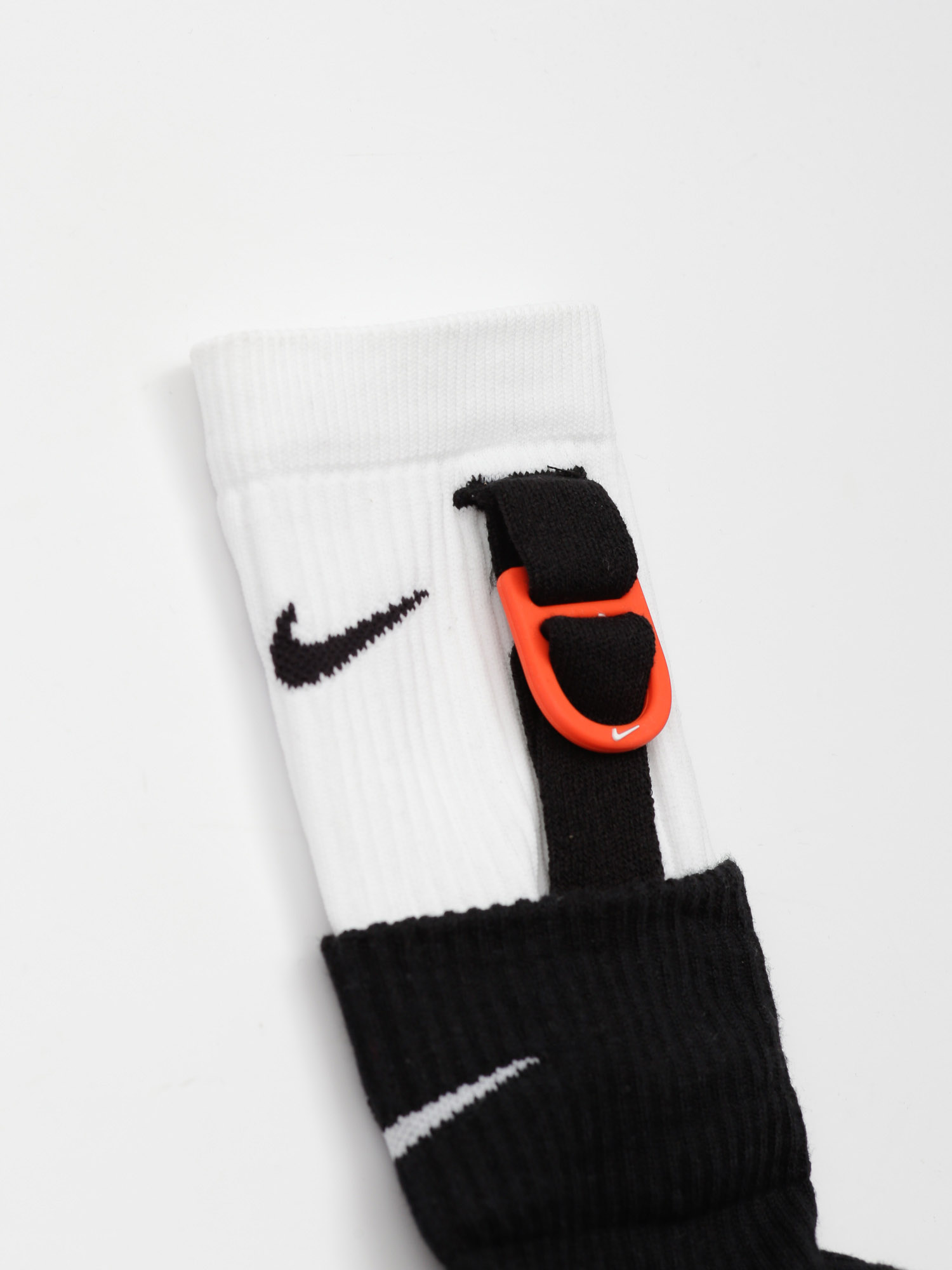 Skarpetki Nike Sneaker Sox Wild Suspend (white/black)