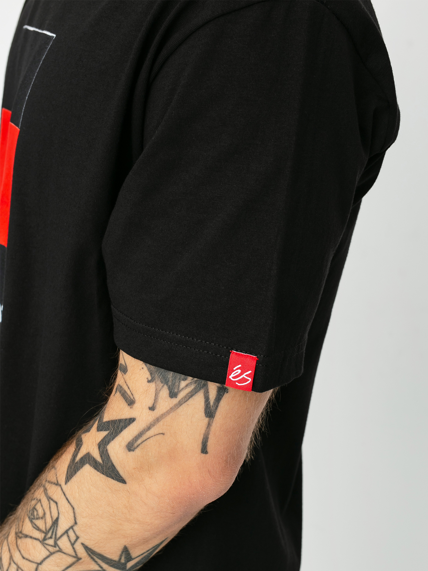 T-shirt eS Menikmati Box (black)