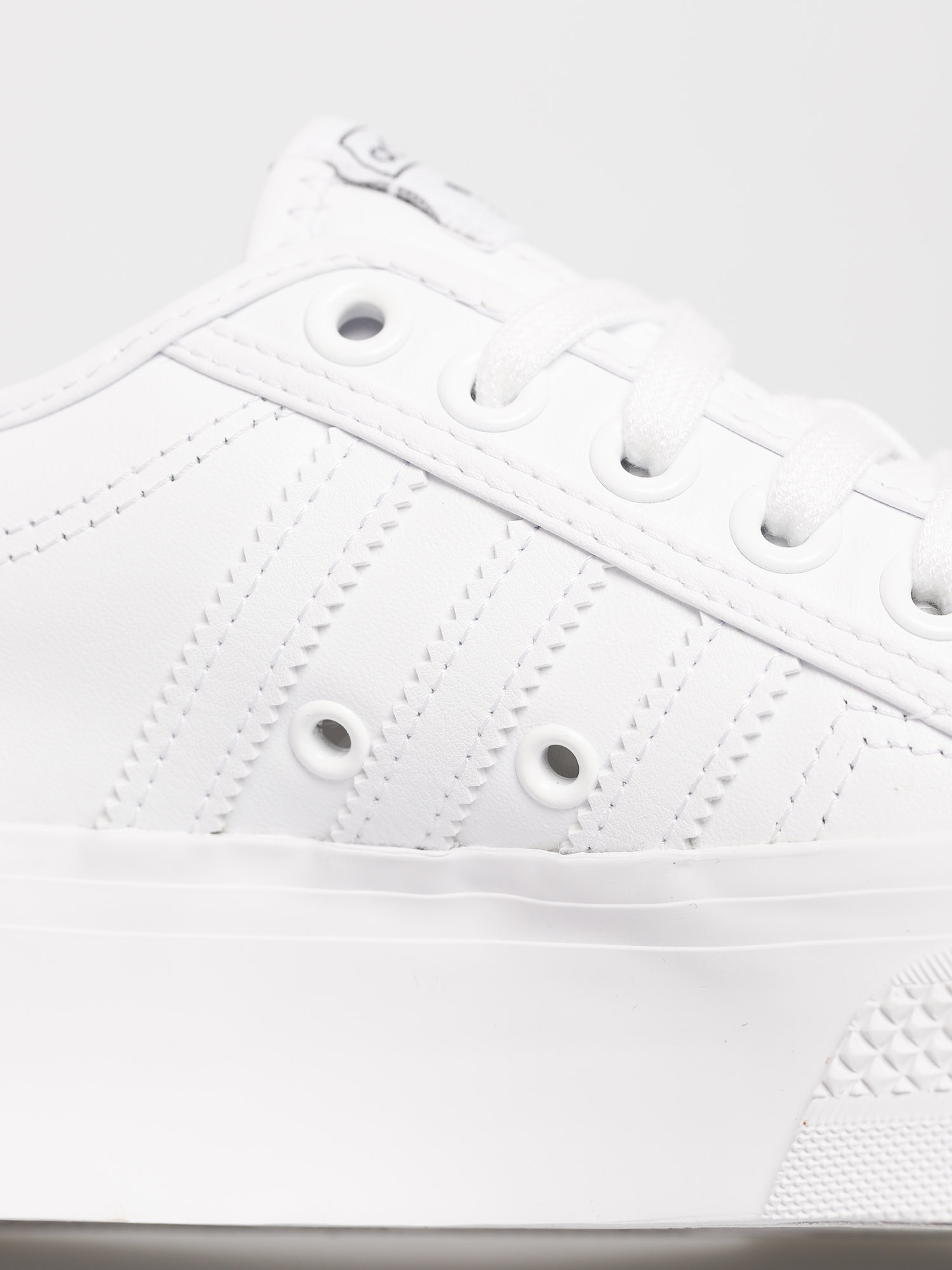 Buty adidas Originals Nizza Platform Wmn (ftwwht/ftwwht/cblack)