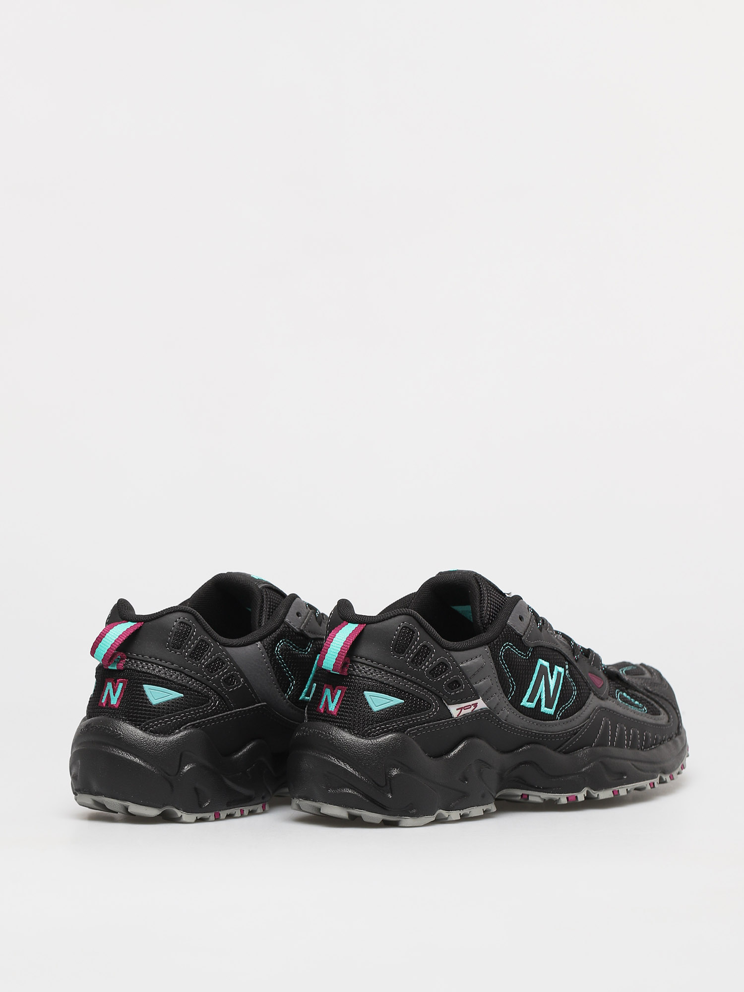 Buty New Balance 703 (black)