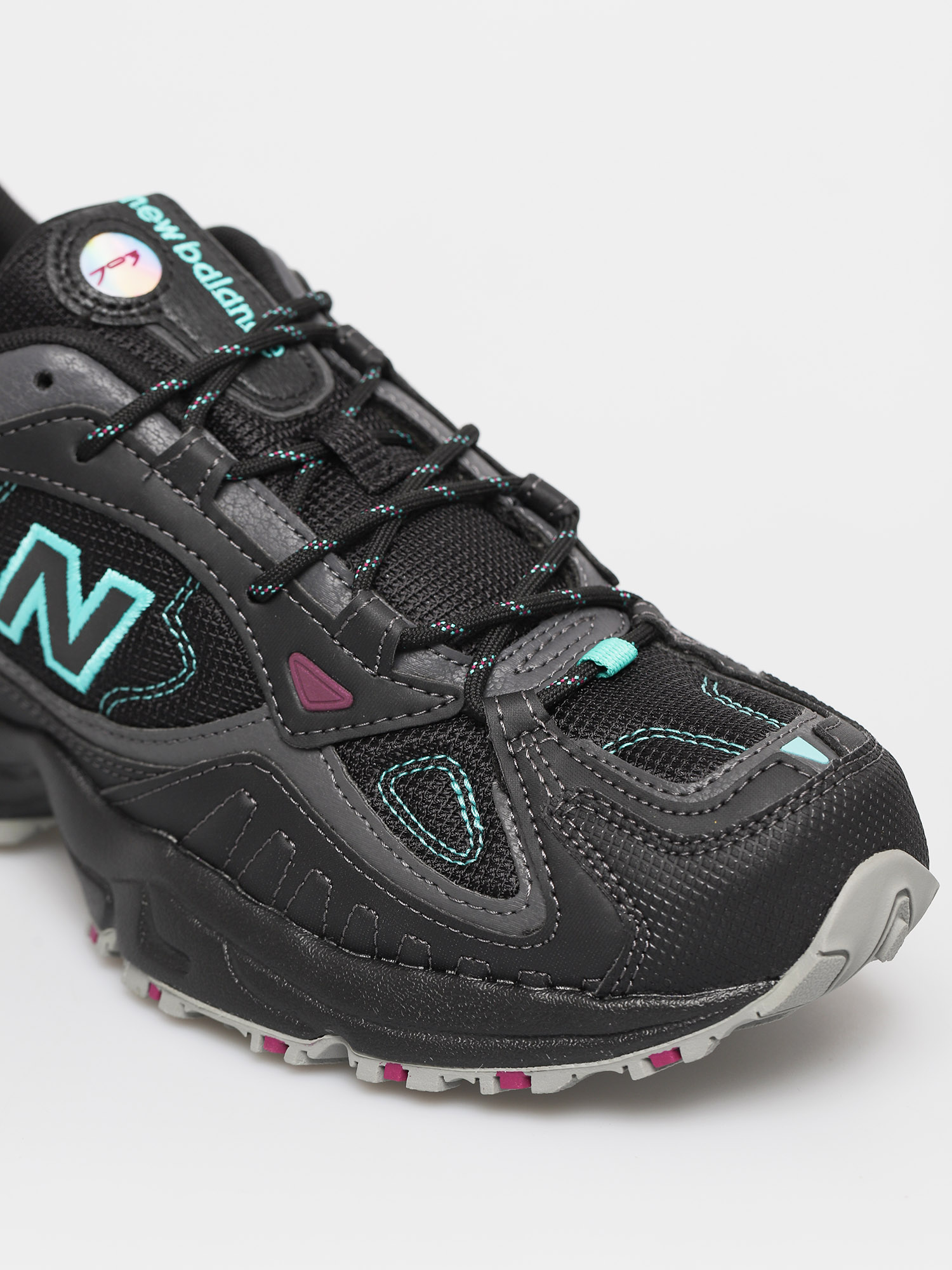 Buty New Balance 703 (black)