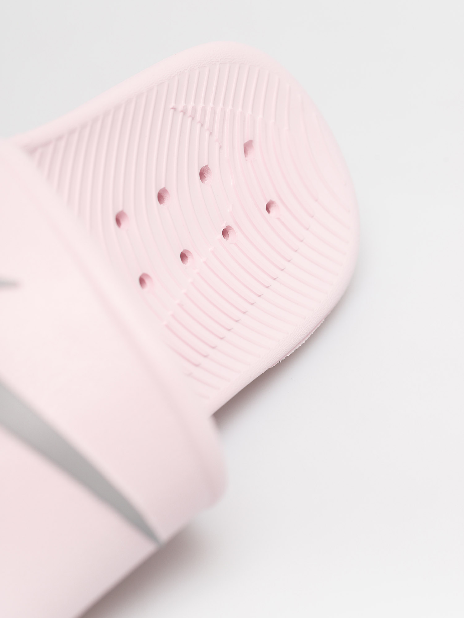 Klapki Nike Kawa Wmn (arctic pink/atmosphere grey)