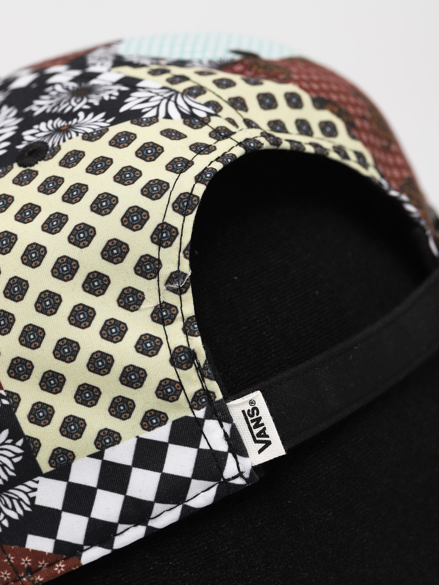 Czapka z daszkiem Vans Court Side Printed ZD Wmn (floral patchwork)