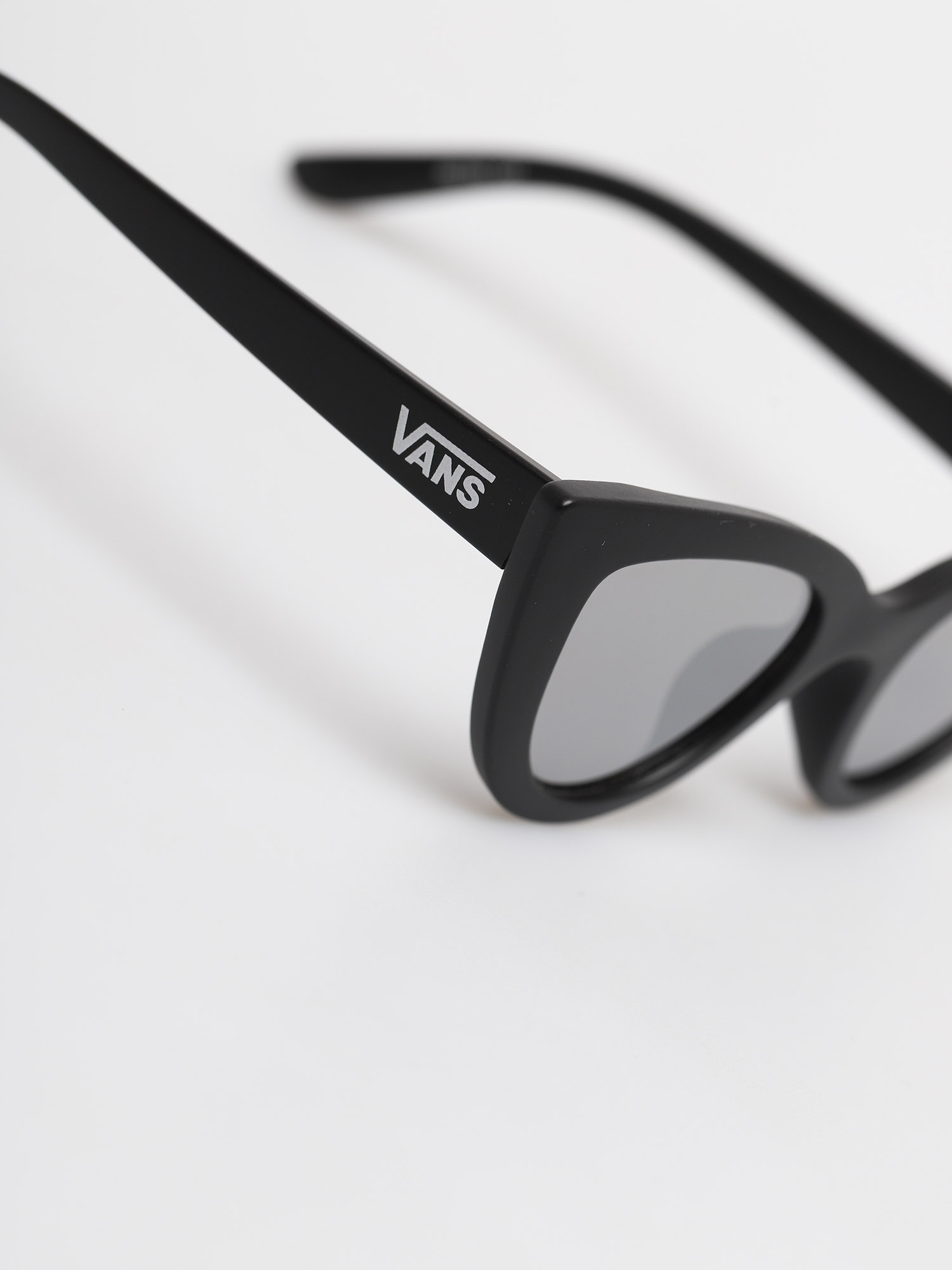 Okulary przeciwsłoneczne Vans Retro Cat Wmn (black)