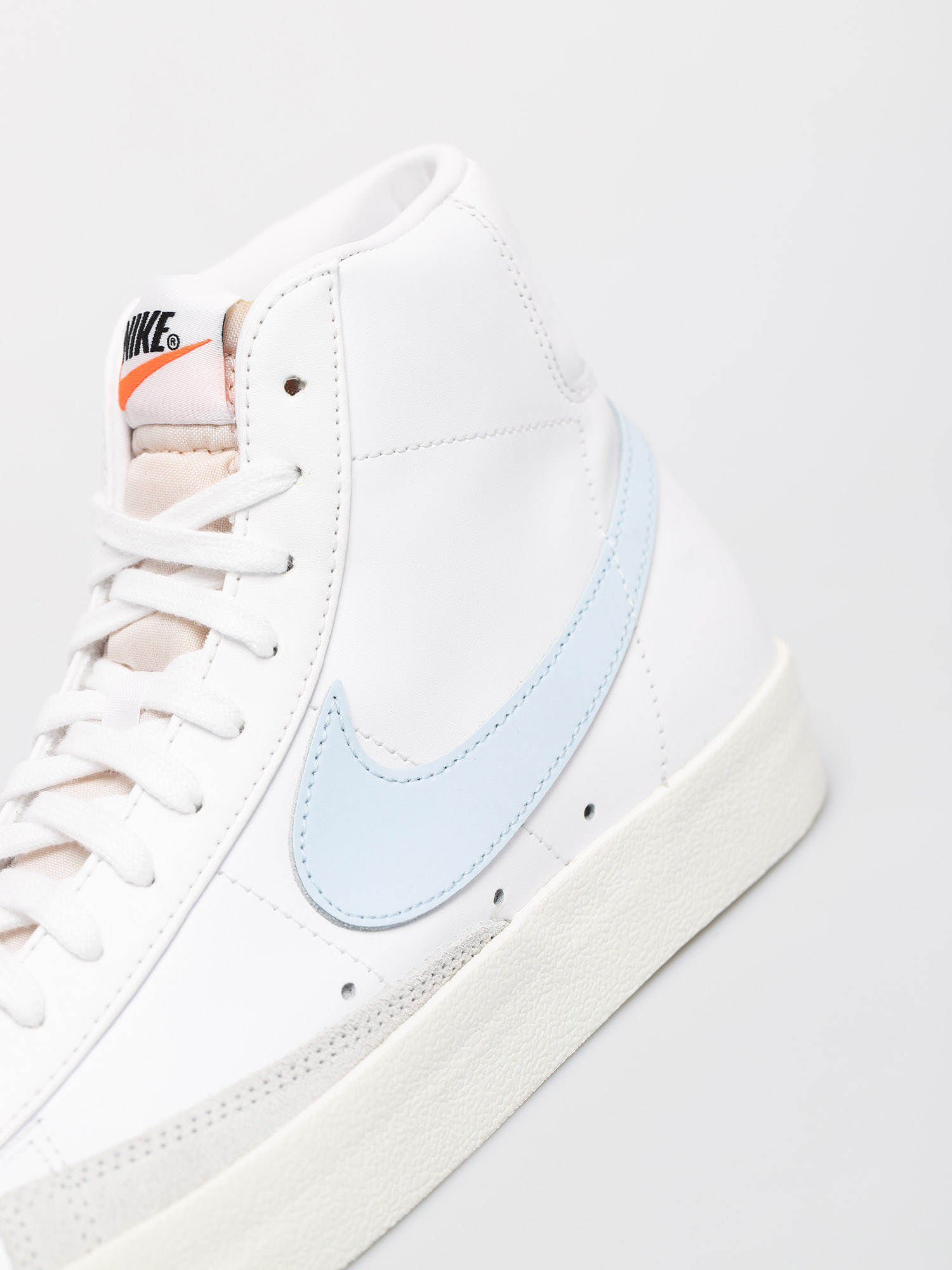 Buty Nike Blazer Mid 77 Vintage (white/celestine blue sail)