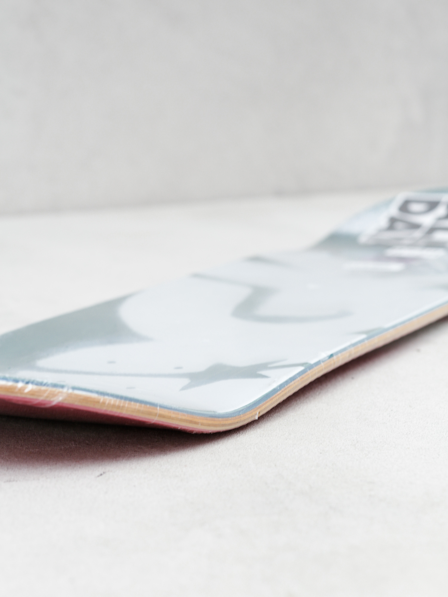 Deck DGK Og Logo (red/white)