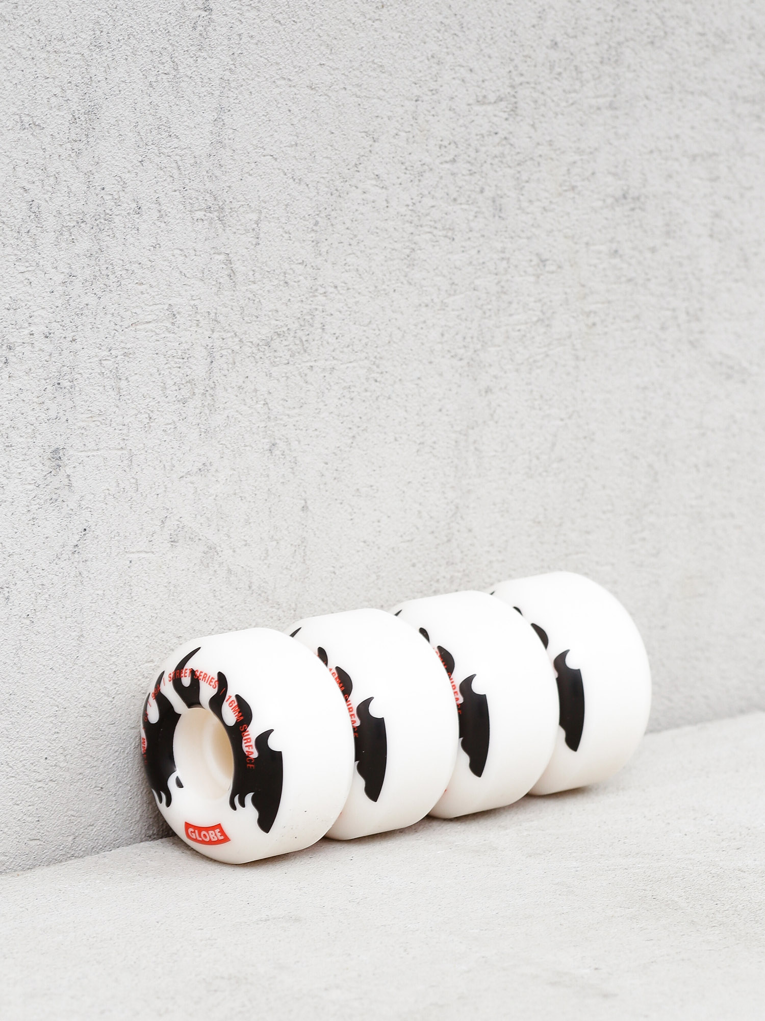 Kółka Globe G1 (white/black/flames)