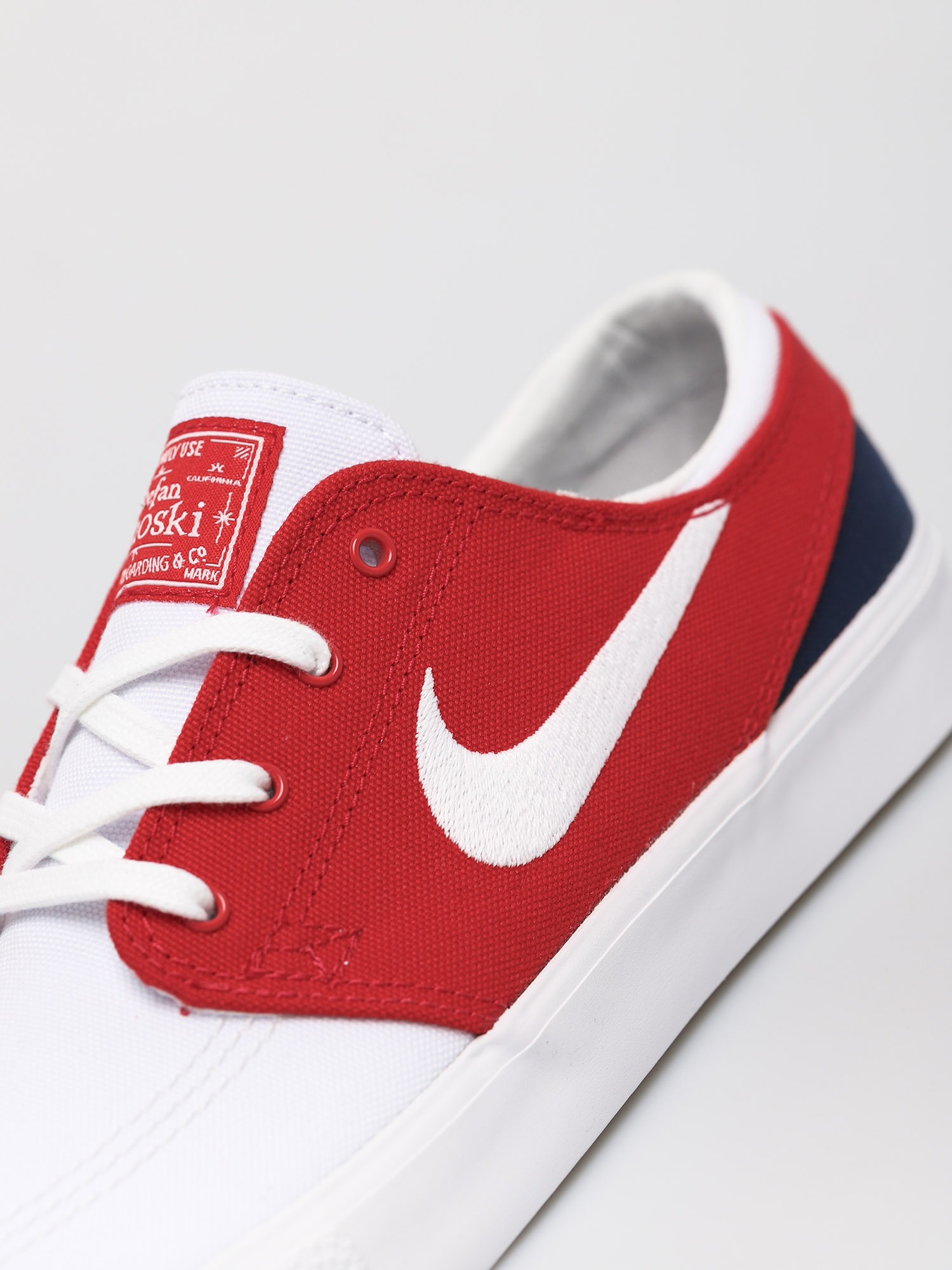 Buty Nike SB Zoom Janoski Canvas Rm (white/white university red midnight navy)
