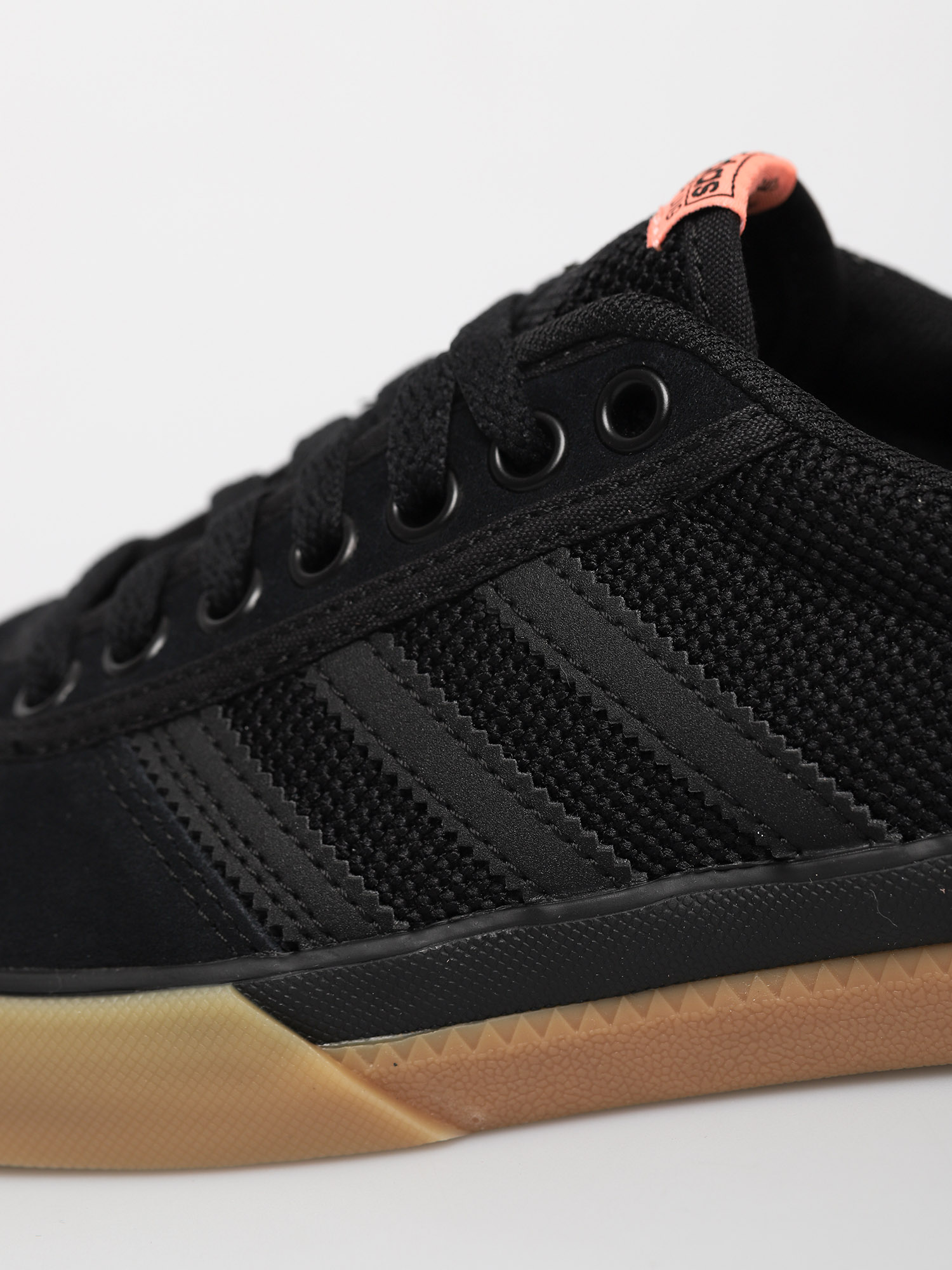 Buty adidas Lucas Premiere (cblack/sunglo/gum3)