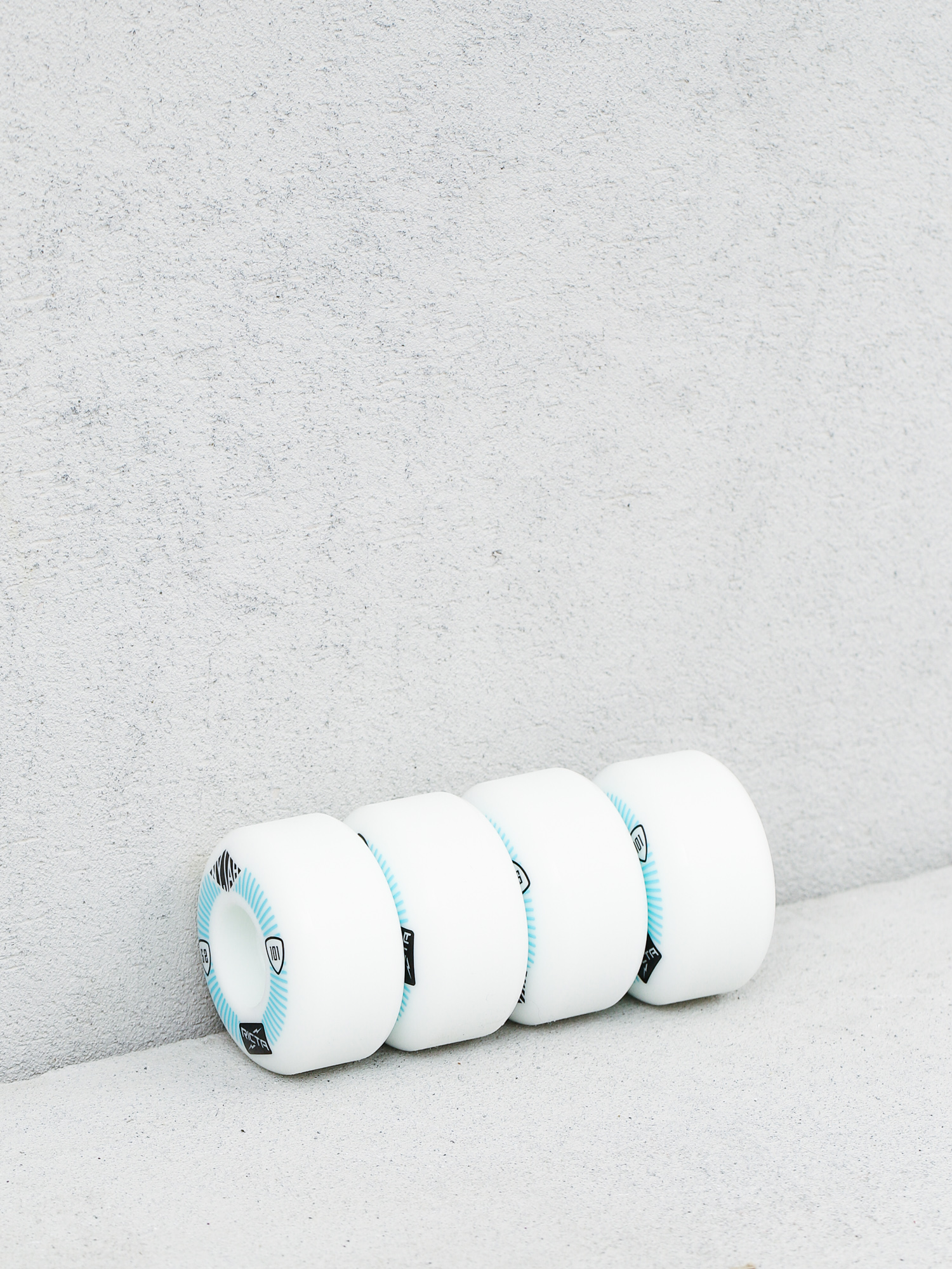 Kółka Ricta Nyjah Huston Pro Super Slim (white/blue)