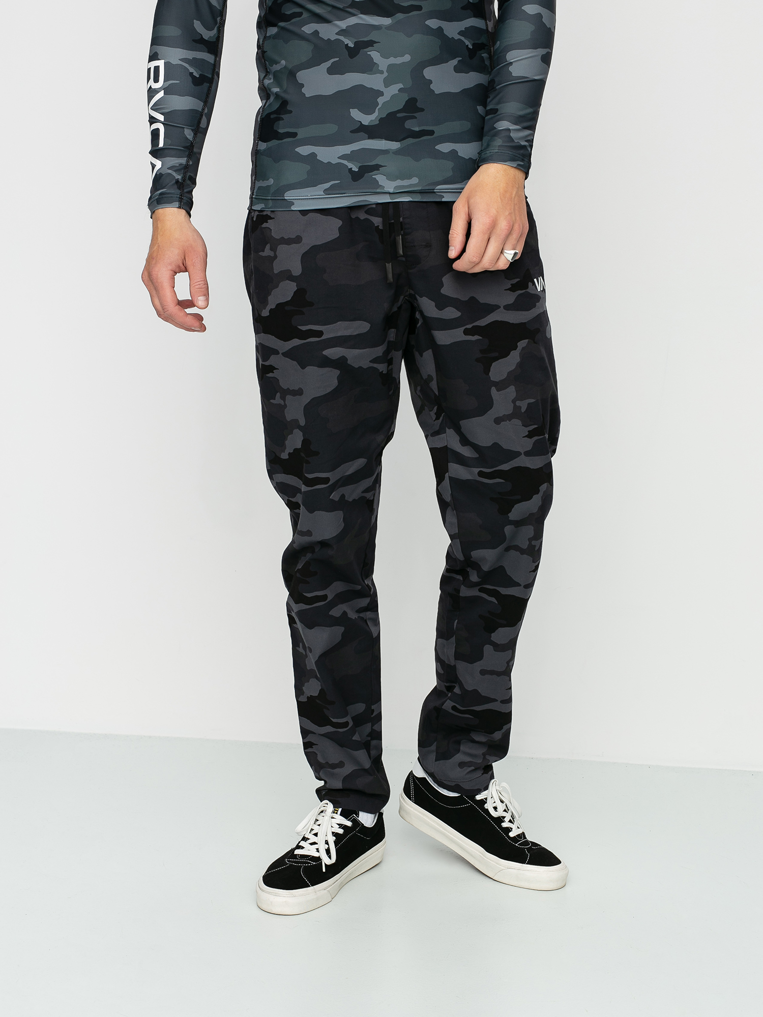 Spodnie RVCA Spectrum Pant (camo)