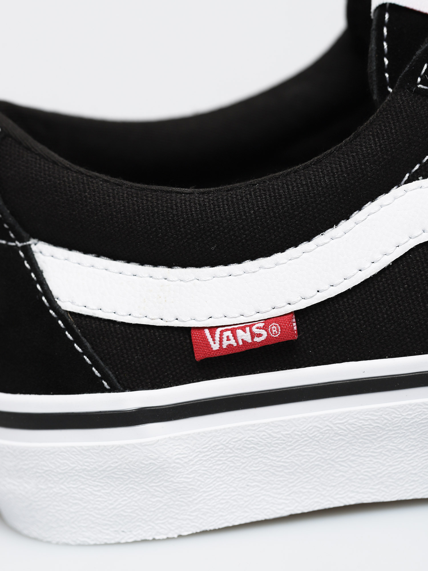 Buty Vans Sk8 Low Pro (black/white)