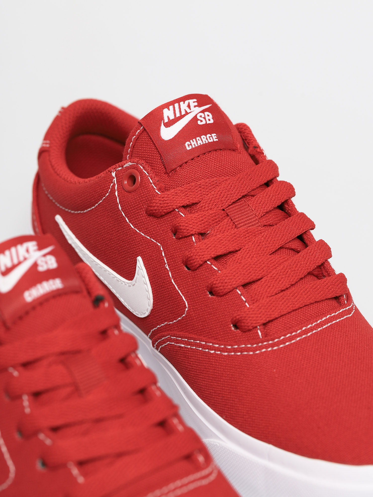 Buty Nike SB Charge Canvas (mystic red/white)