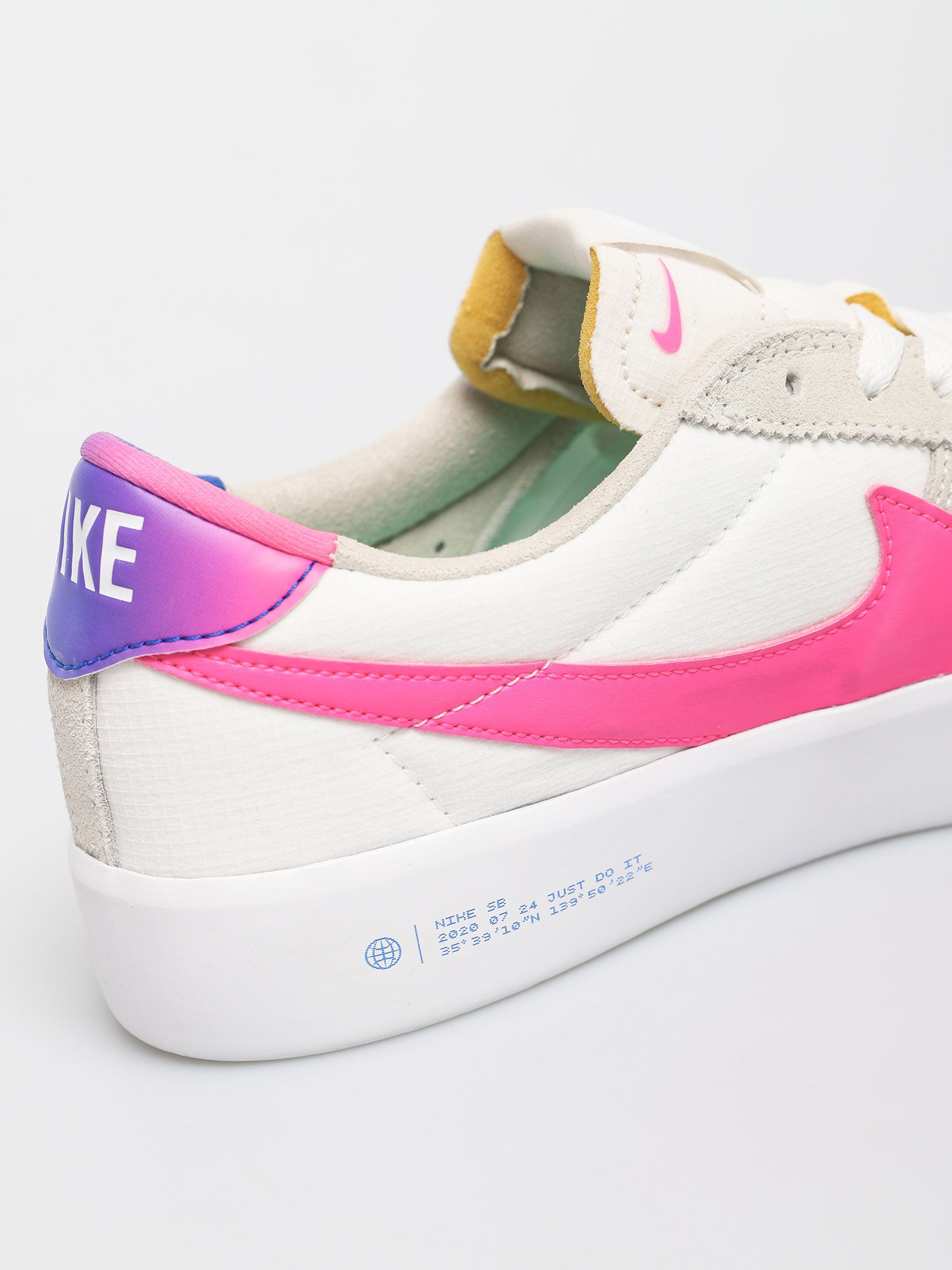 Buty Nike SB Bruin React T (summit white/racer blue pink blast)