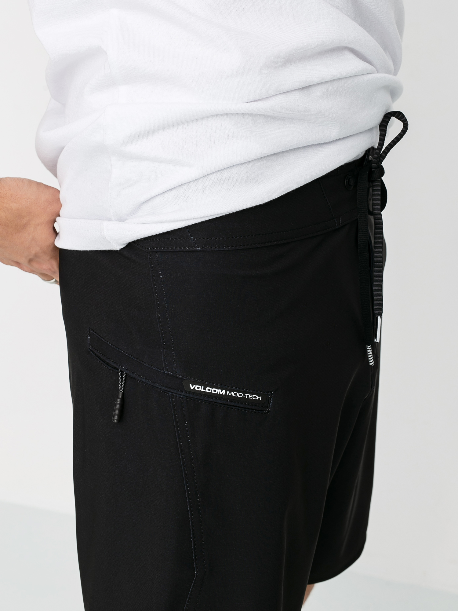 Boardshorty Volcom Deadly Stones Mod (black)