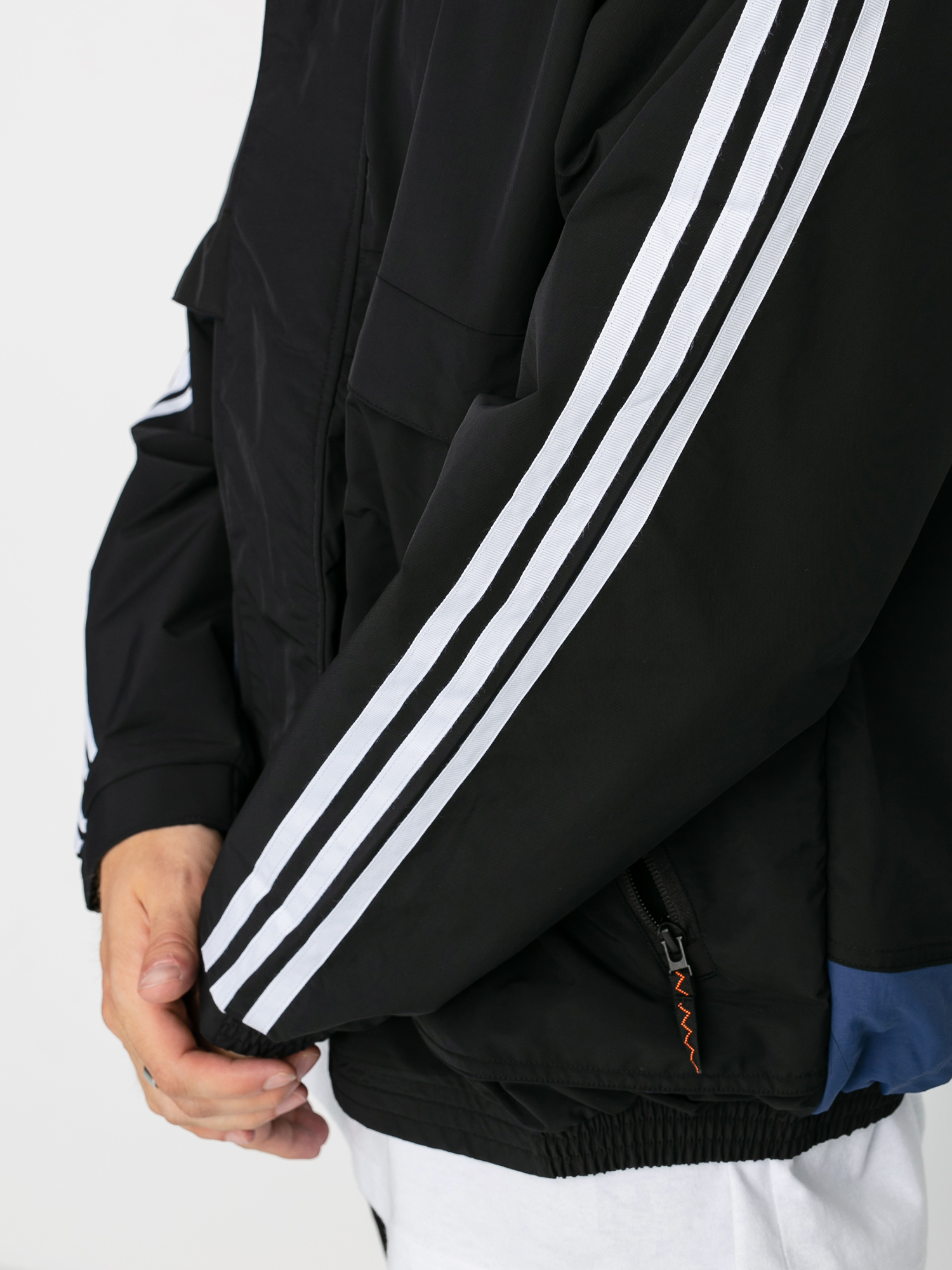Kurtka adidas Blckrock (black/tecind)