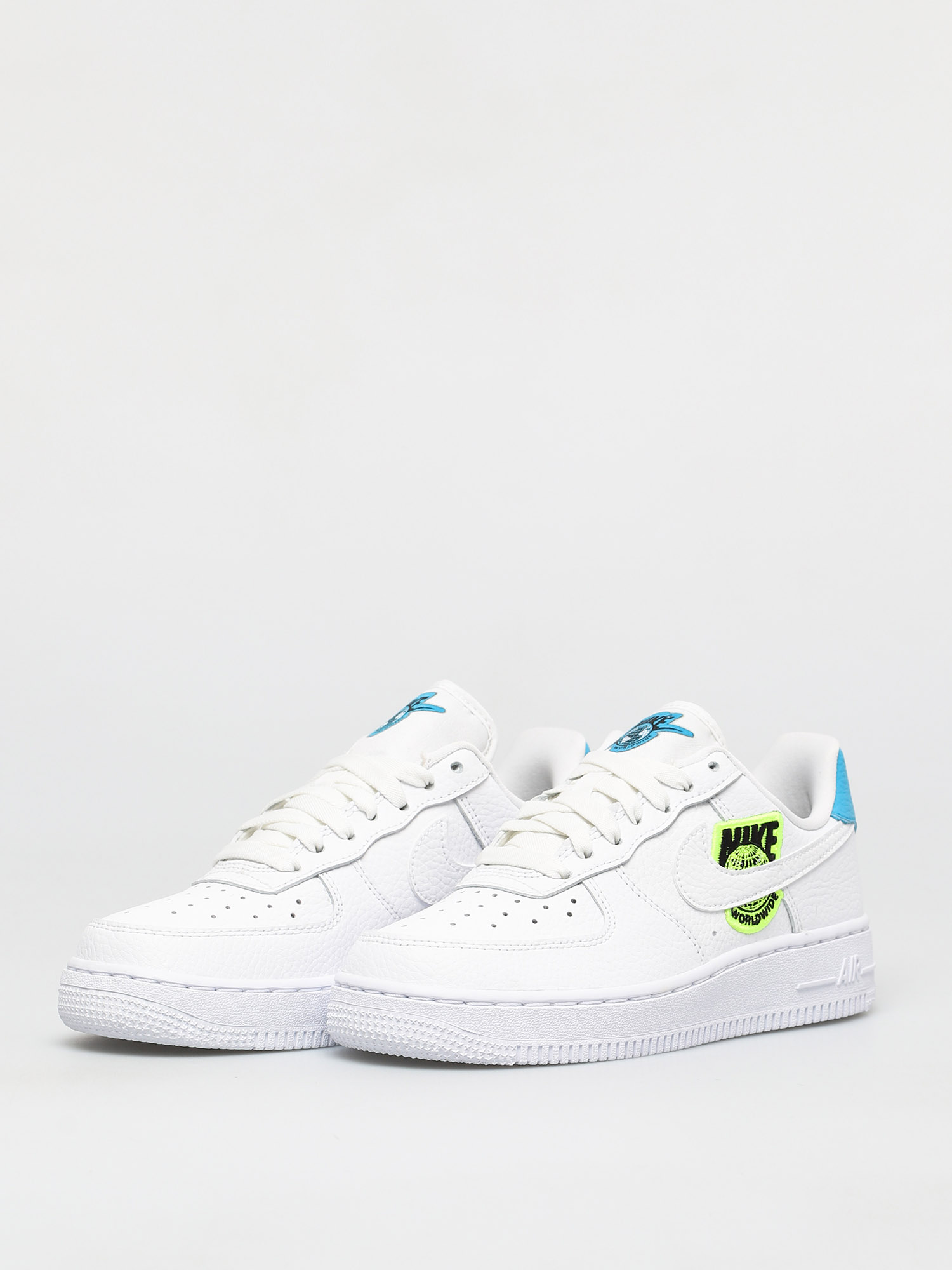 Buty Nike Air Force 1 07 Se Wmn (white/white volt laser blue)