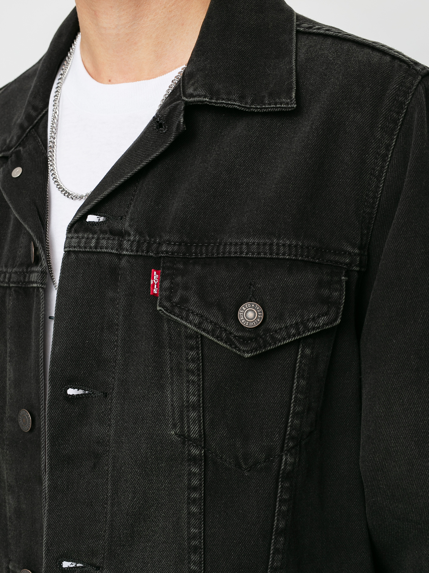 Kurtka Levi's® Vintage Fit Trucker (black trucker)