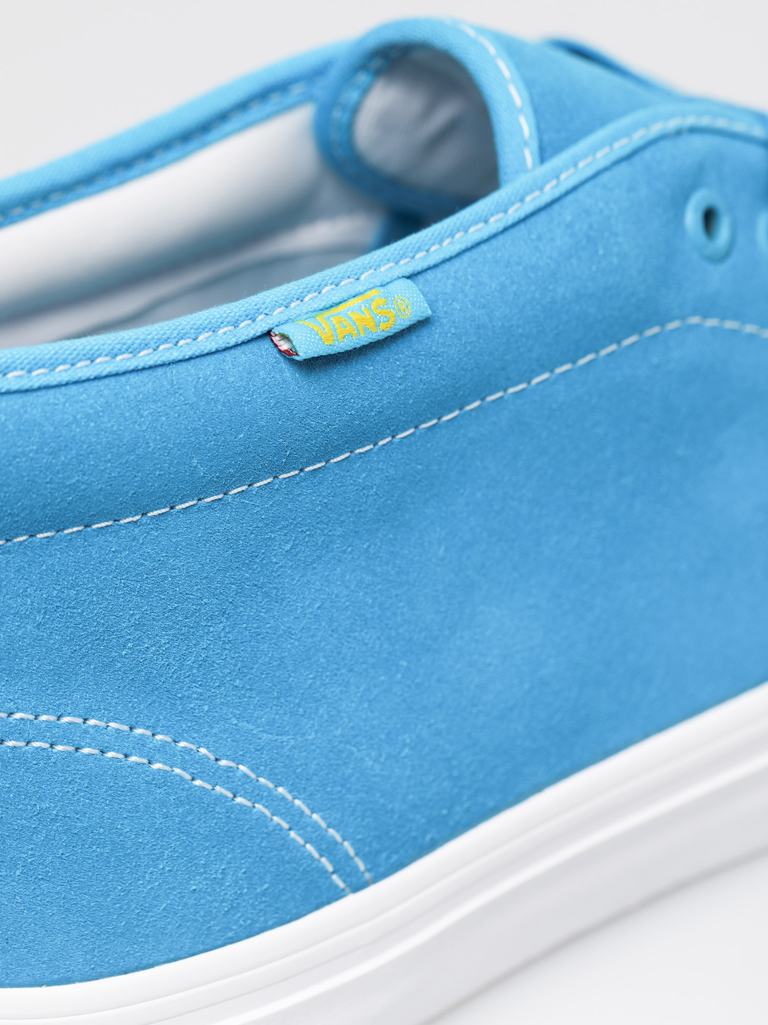 Buty Vans x The Simpsons Chukka Pro (bart blue/white)