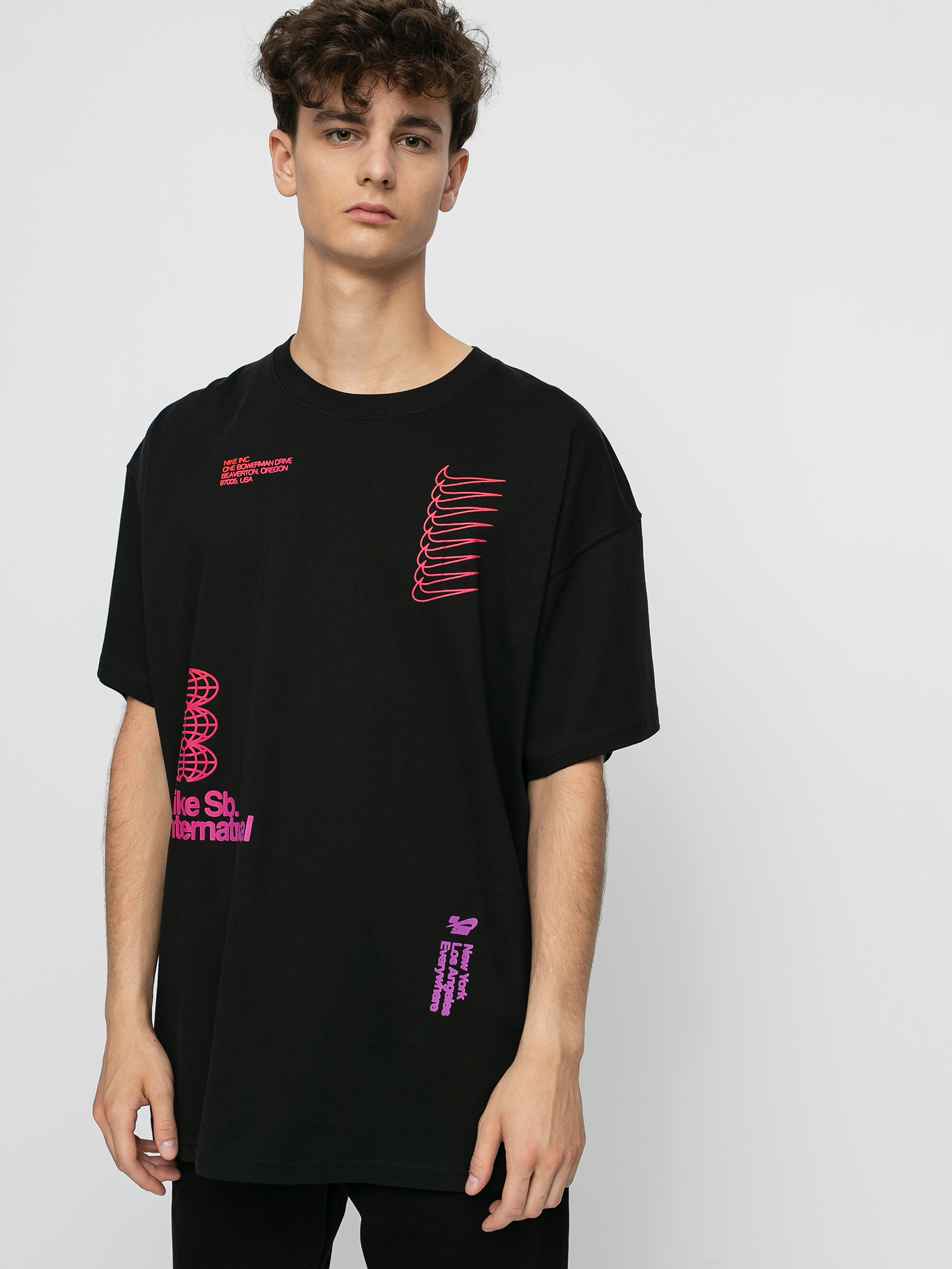 T-shirt Nike SB International (black)