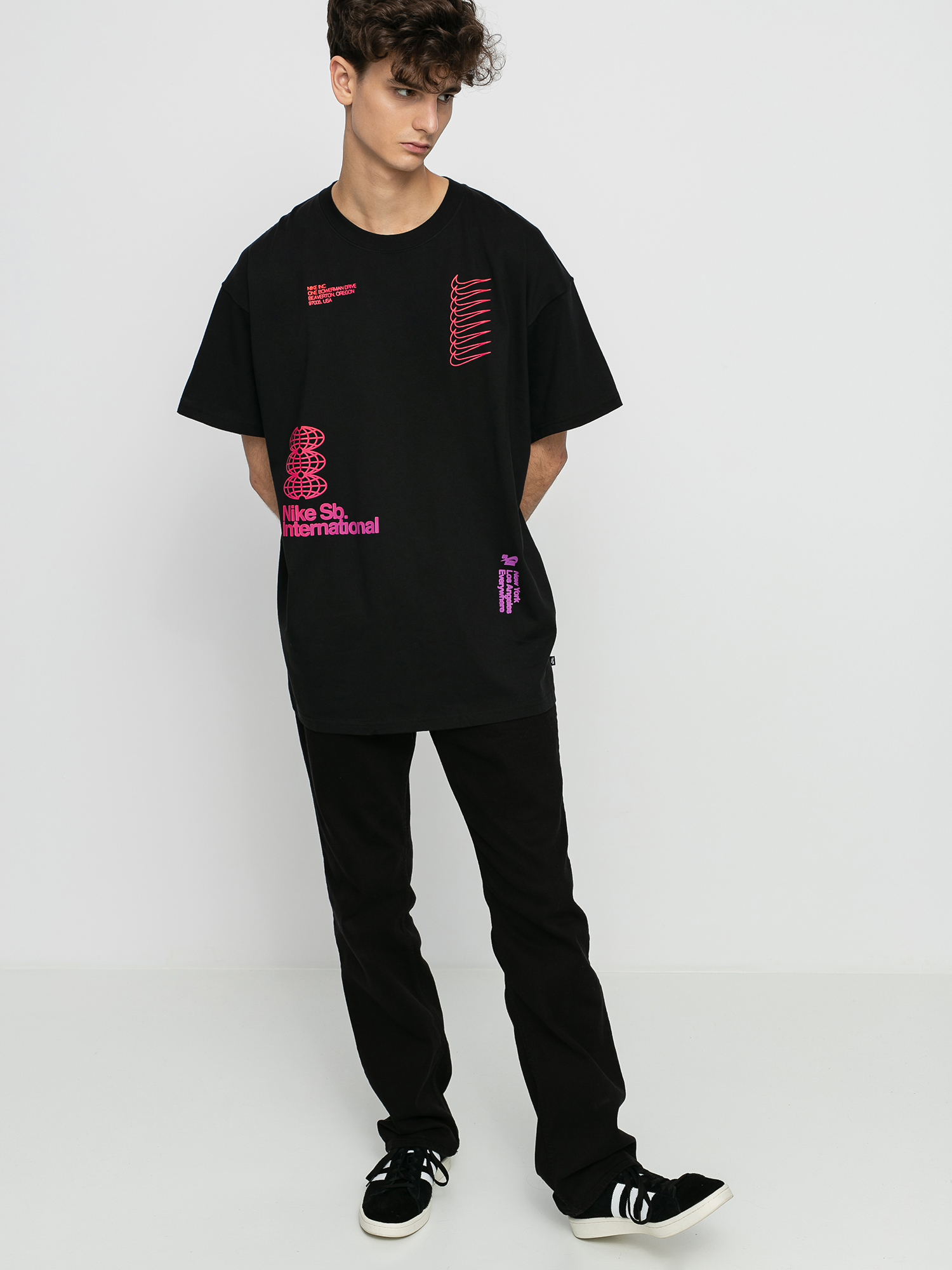 T-shirt Nike SB International (black)