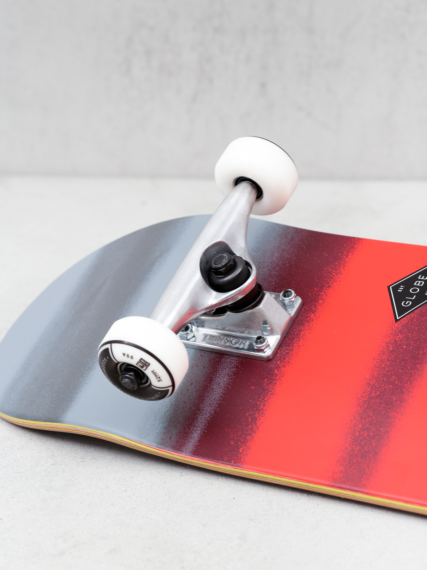 Deskorolka Globe G1 Full On (charcoal/chromantic)