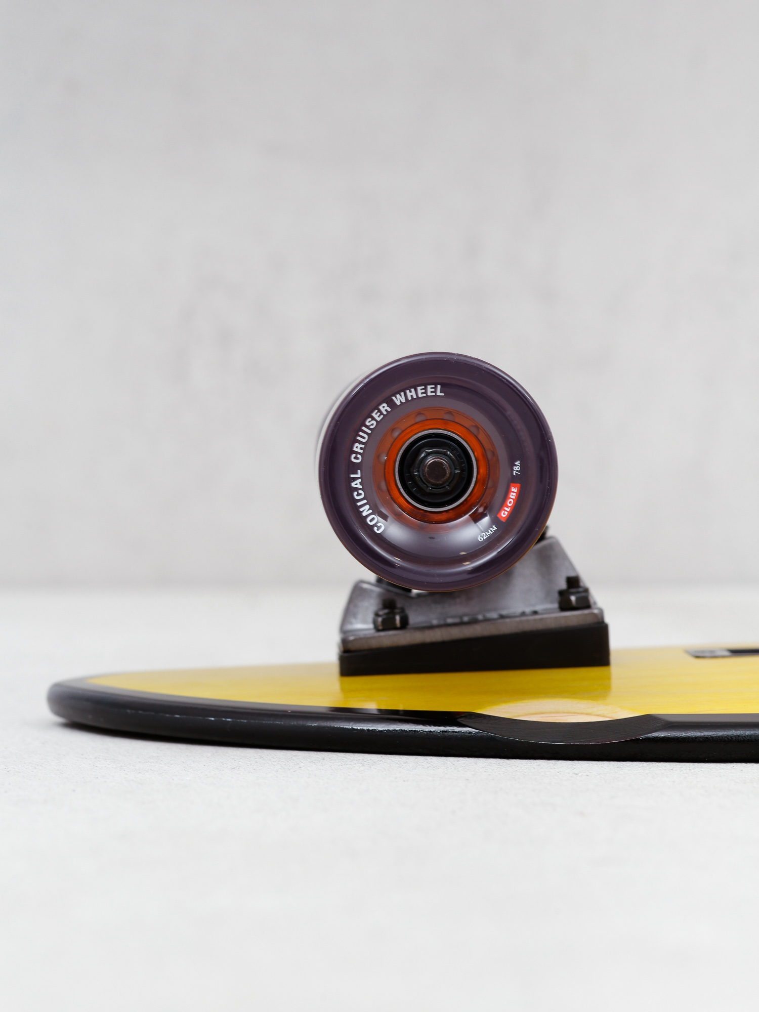 Deskorolka cruiser Globe Big Blazer (washed yellow)