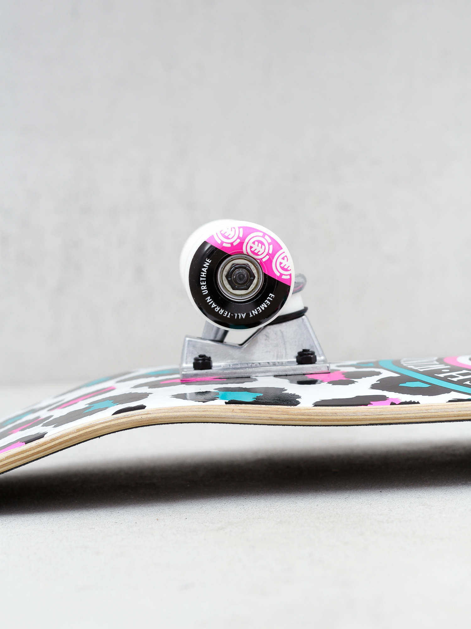 Deskorolka Element Leopard Party (assorted)