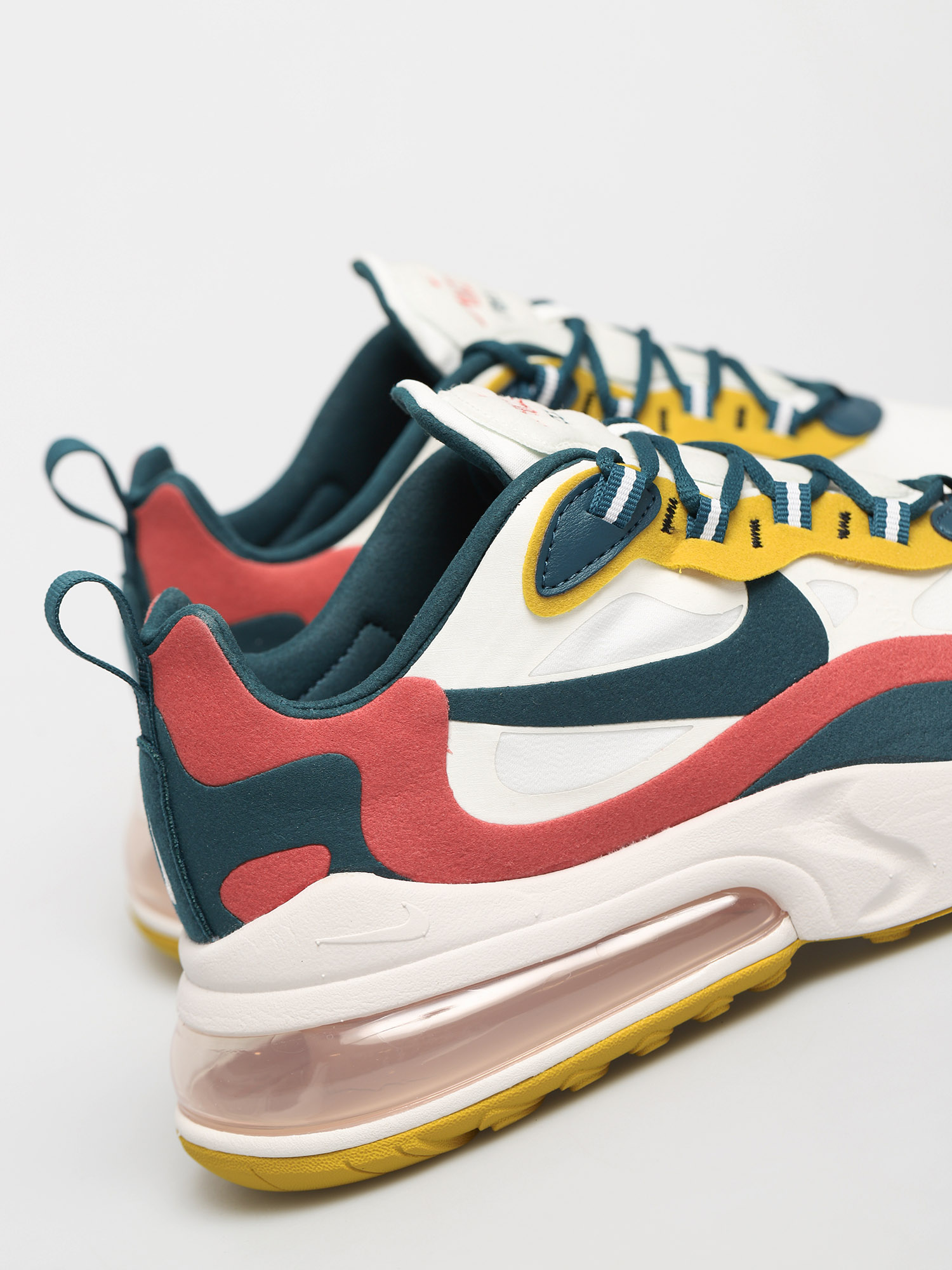 Buty Nike Air Max 270 React (summit white/midnight turq pueblo red)