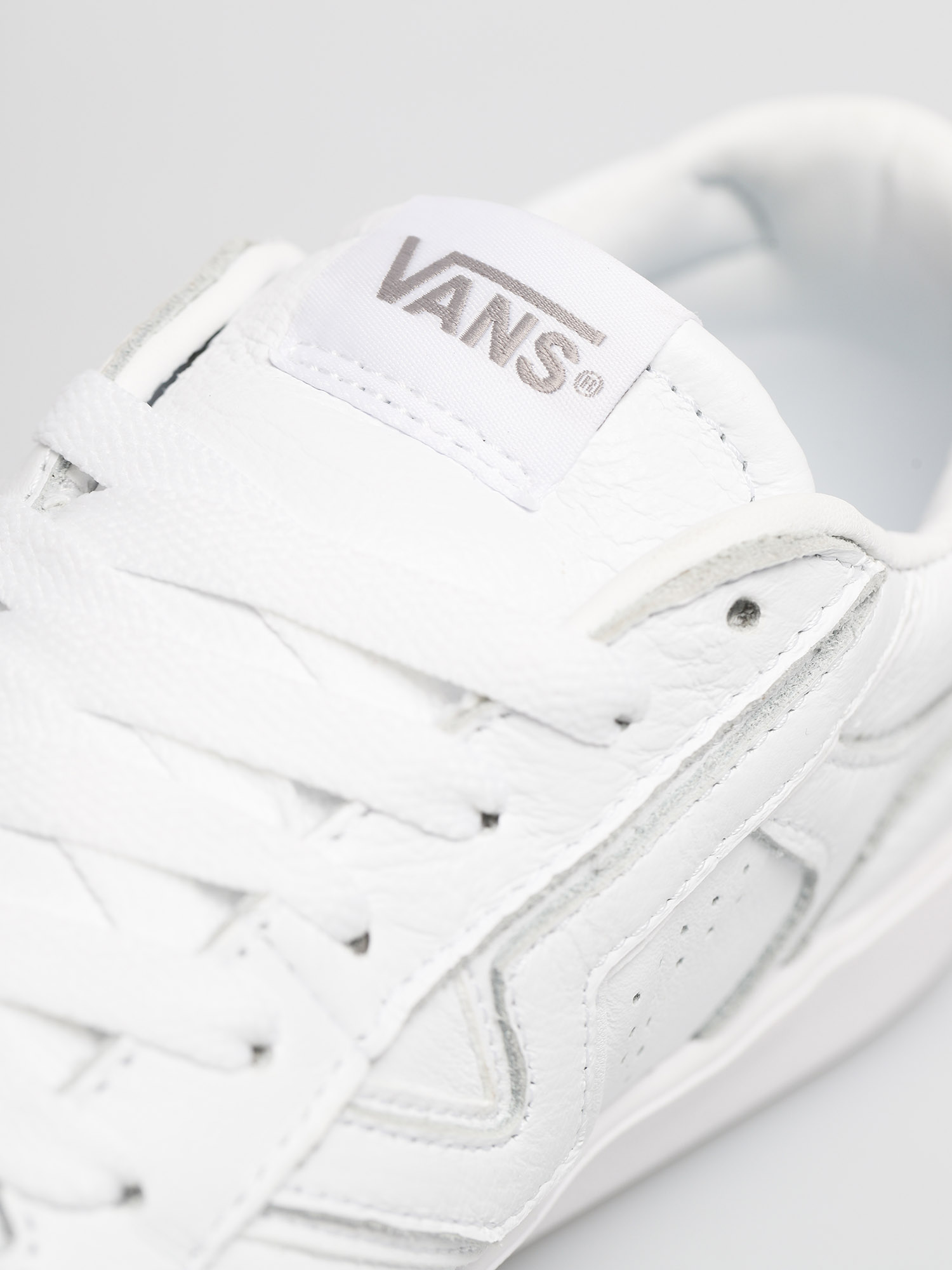 Buty Vans Lowland Cc (leather/truewht/truewht)