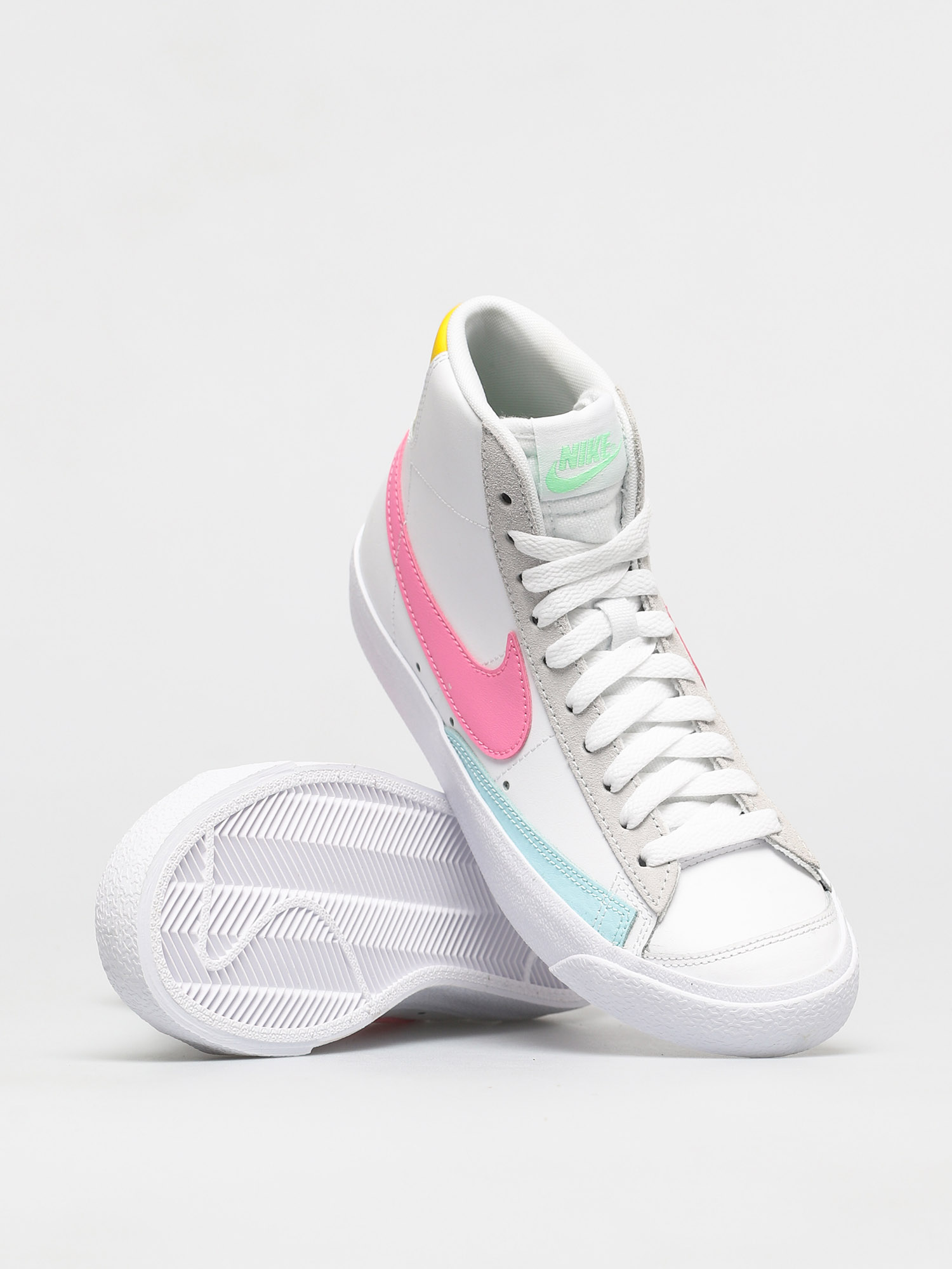 nike blazer mid vintage 77 white pink glow pure platinum