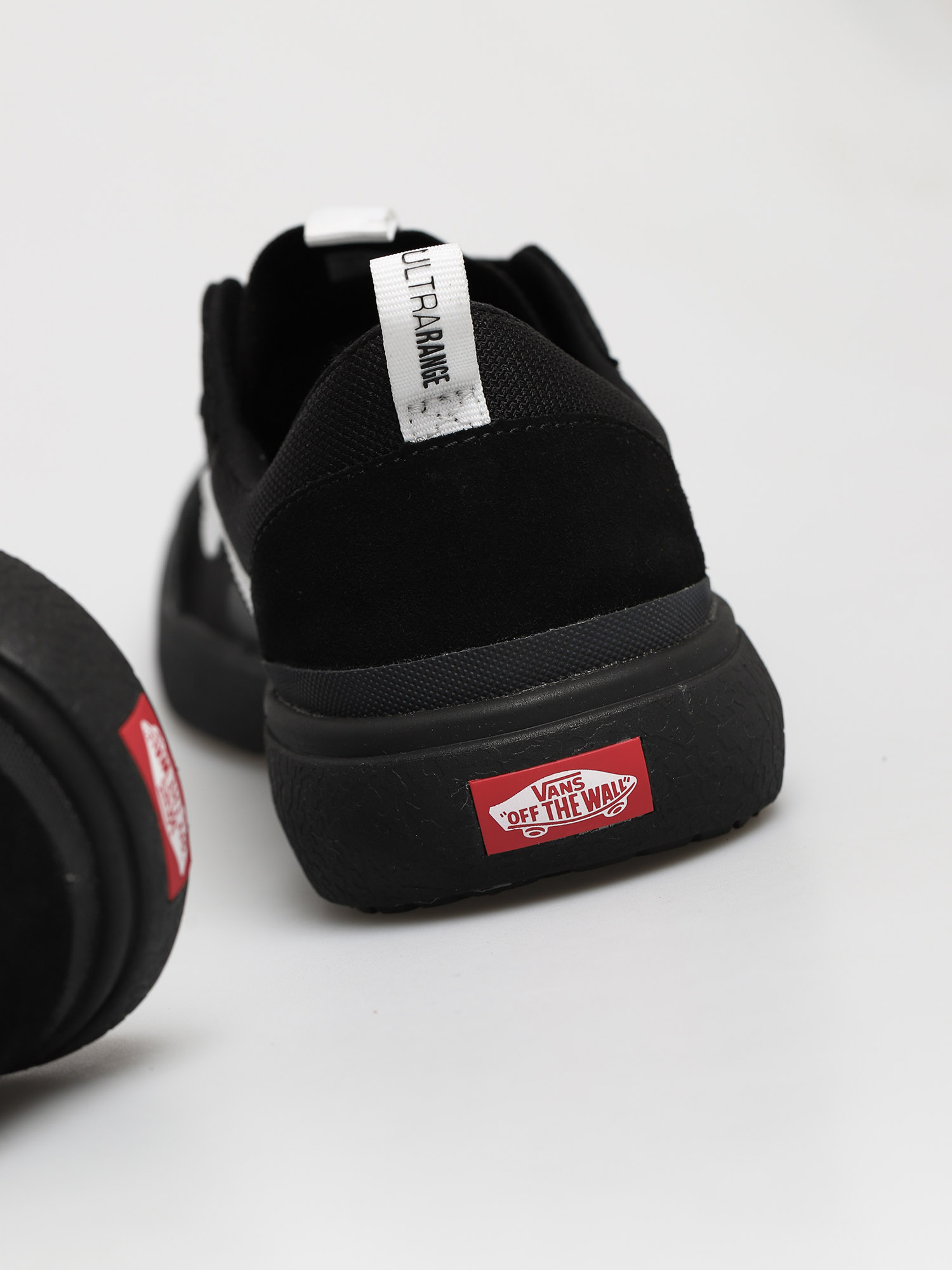 Buty Vans Ultrarange Exo Se (black)